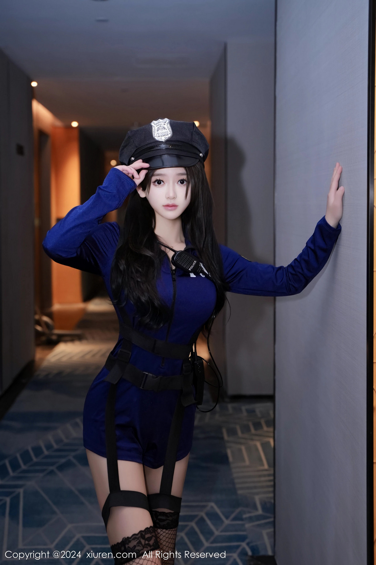 [XiuRen]高清写真图 2024.02.05 No.8066 奶茶味的包子 新人美腿