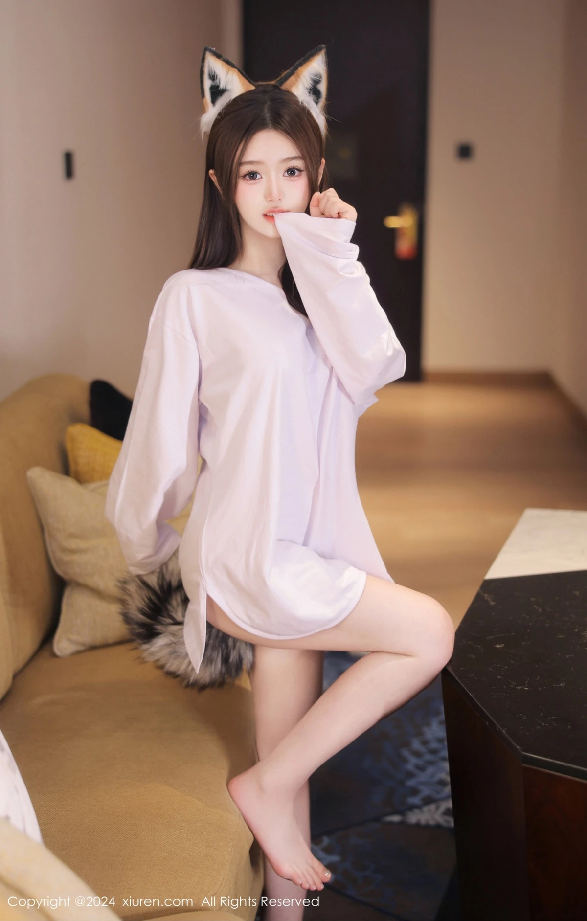 [XiuRen]高清写真图 2024.03.18 No.8245 媃柔 美腿性感