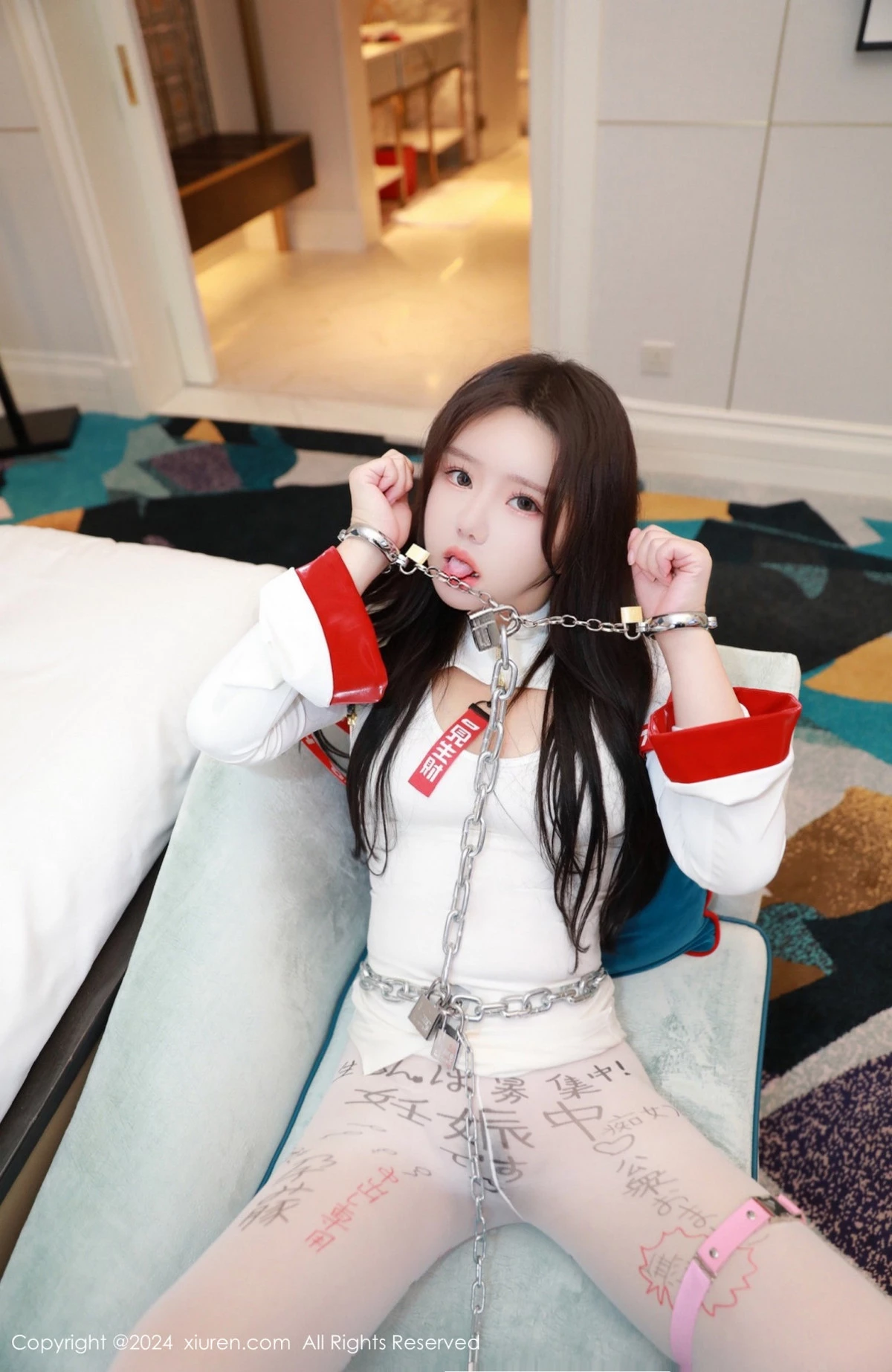 [XiuRen]高清写真图 2024.03.19 No.8258 小薯条nienie 美臀性感