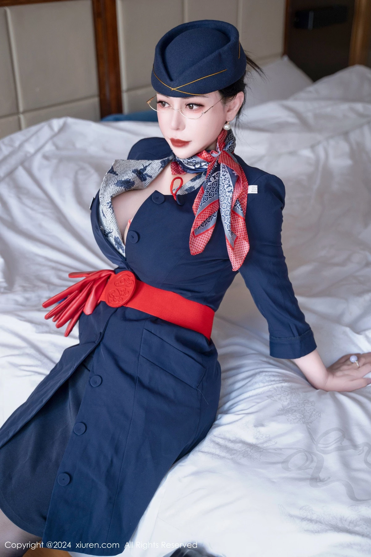 [XiuRen]高清写真图 2024.03.19 No.8253 悦悦姐 黑丝美臀