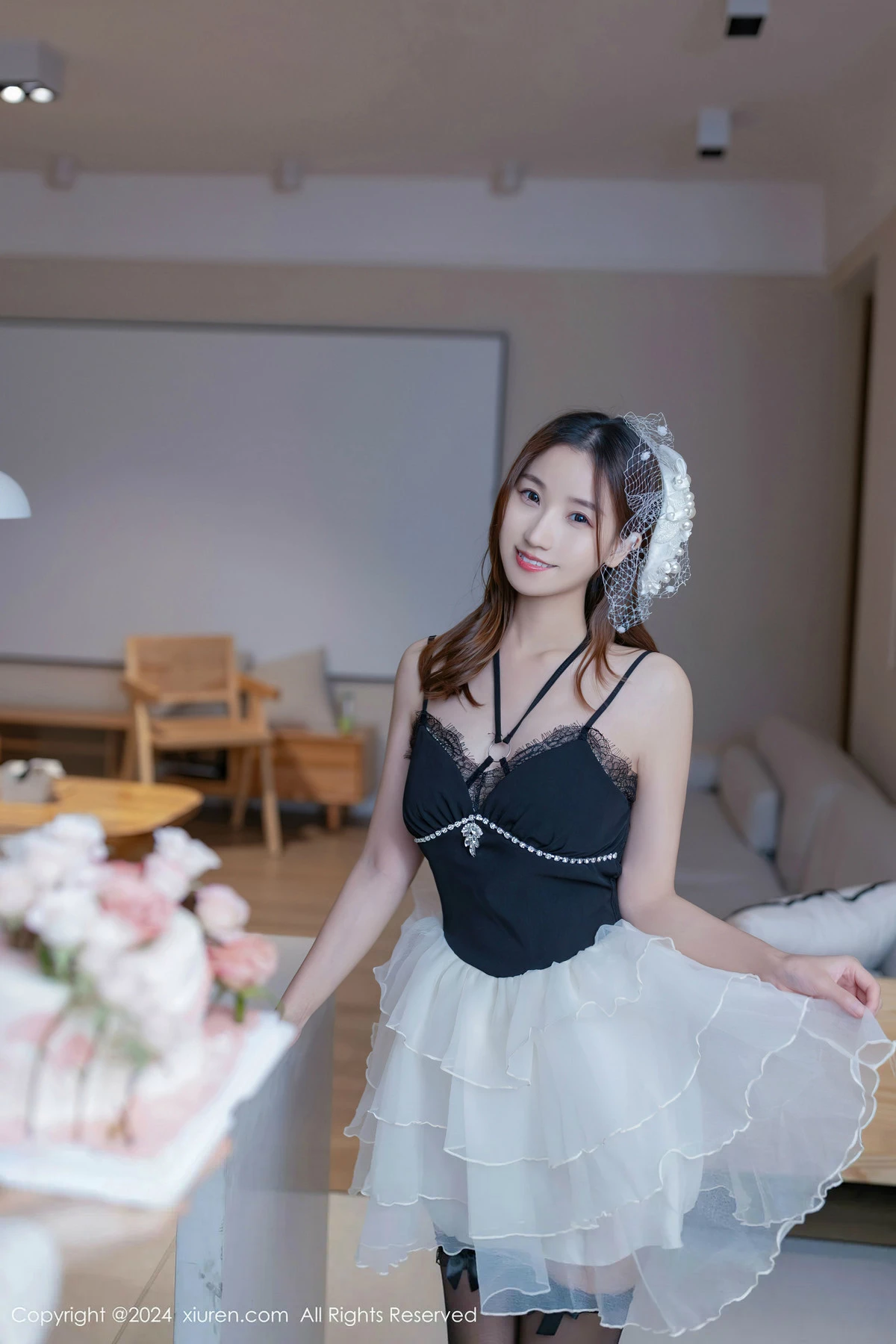 [XiuRen]高清写真图 2024.04.16 No.8398 杏子Yada 黑丝美腿