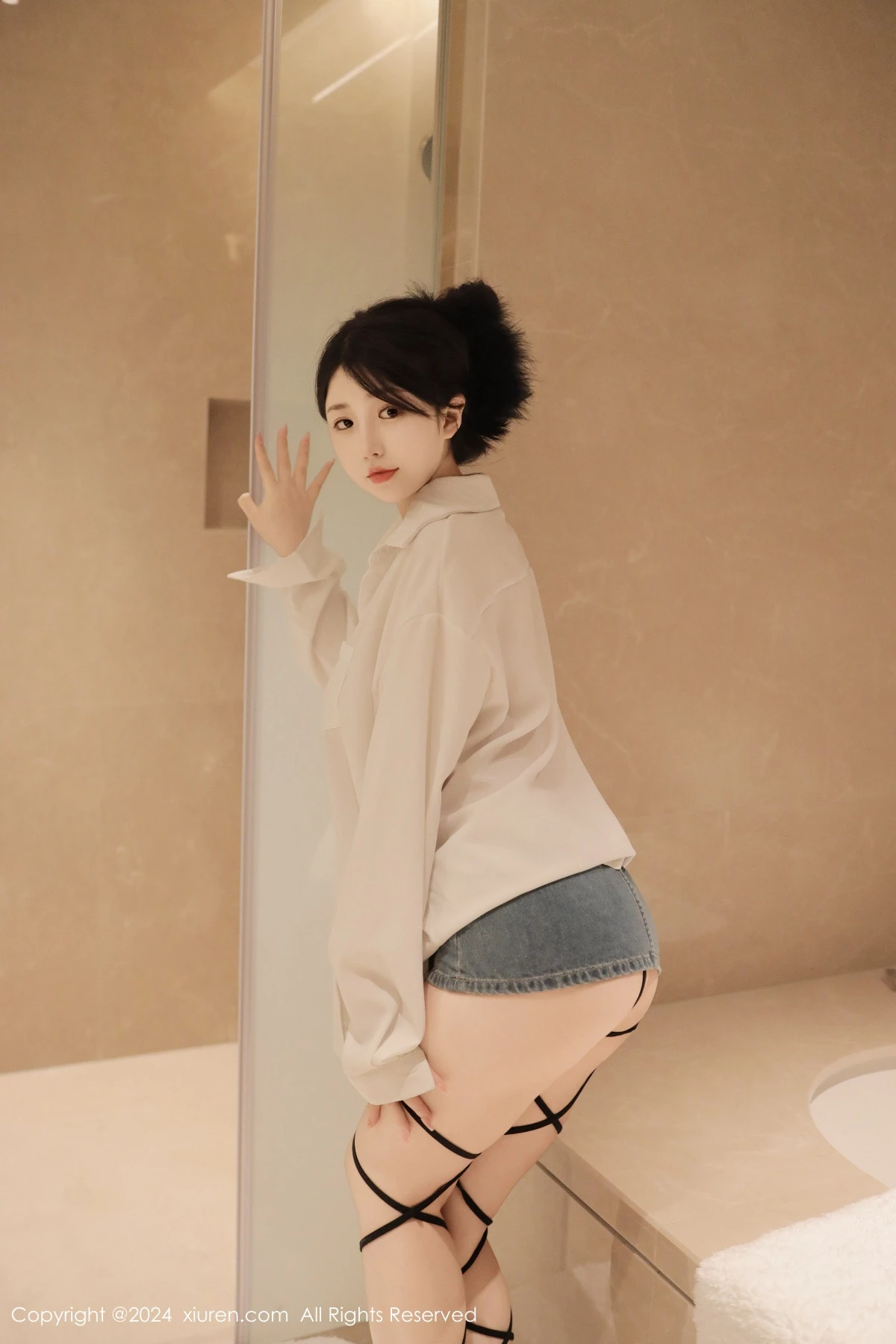 [XiuRen]高清写真图 2024.04.16 No.8400 陈小花 美胸性感