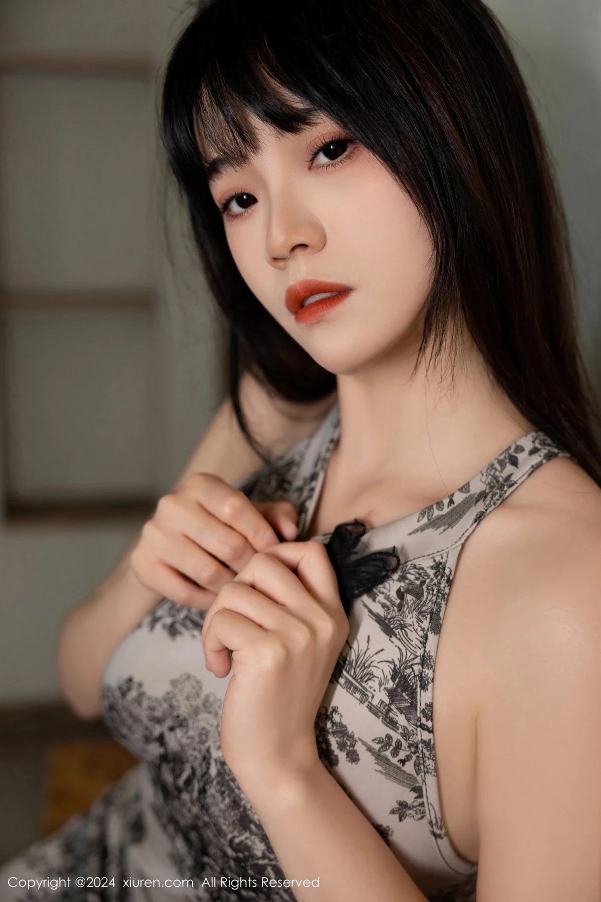 [XiuRen]高清写真图 2024.04.23 No.8434 唐安诺 性感美腿