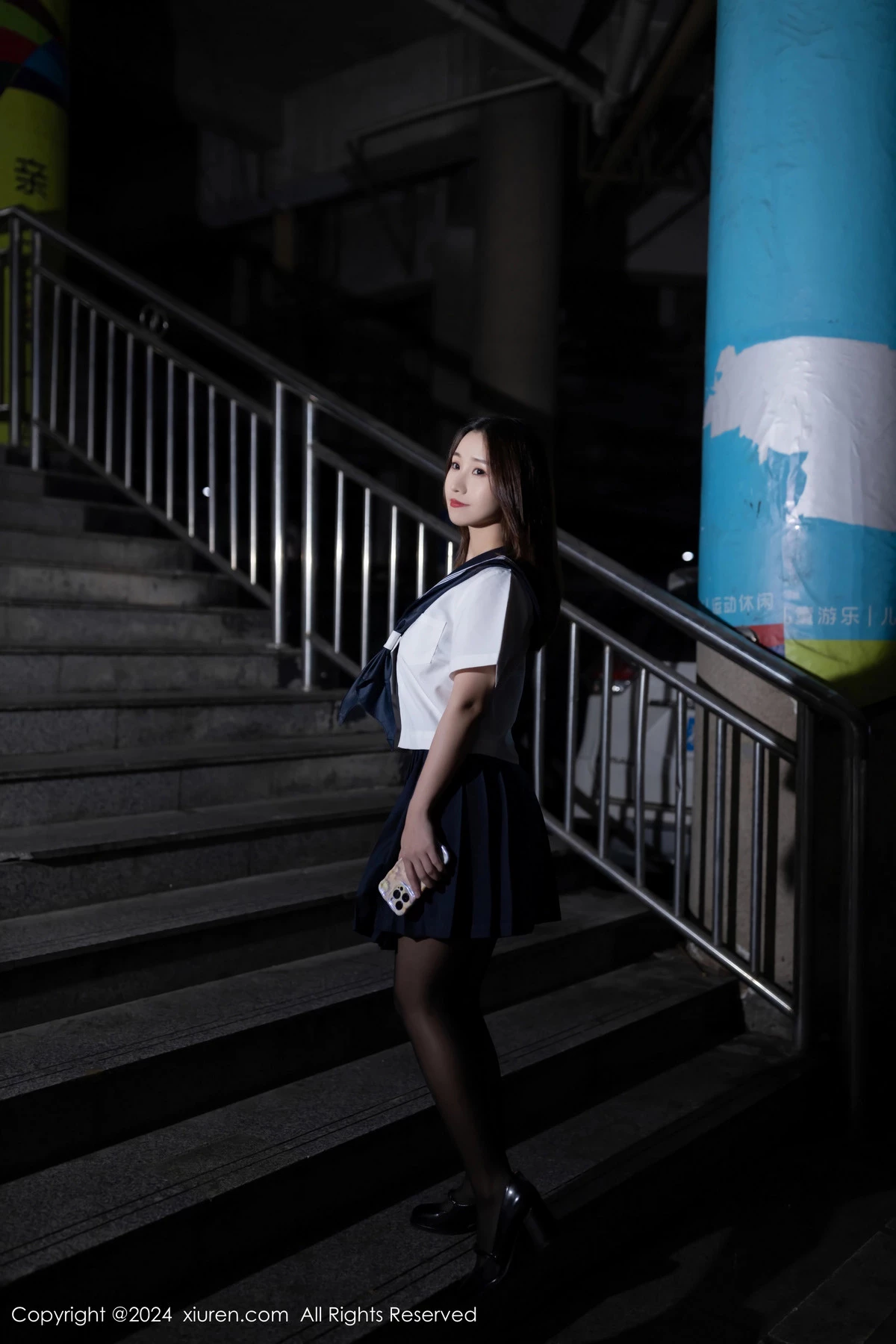 [XiuRen]高清写真图 2024.04.24 No.8443 杏子Yada 黑丝美腿