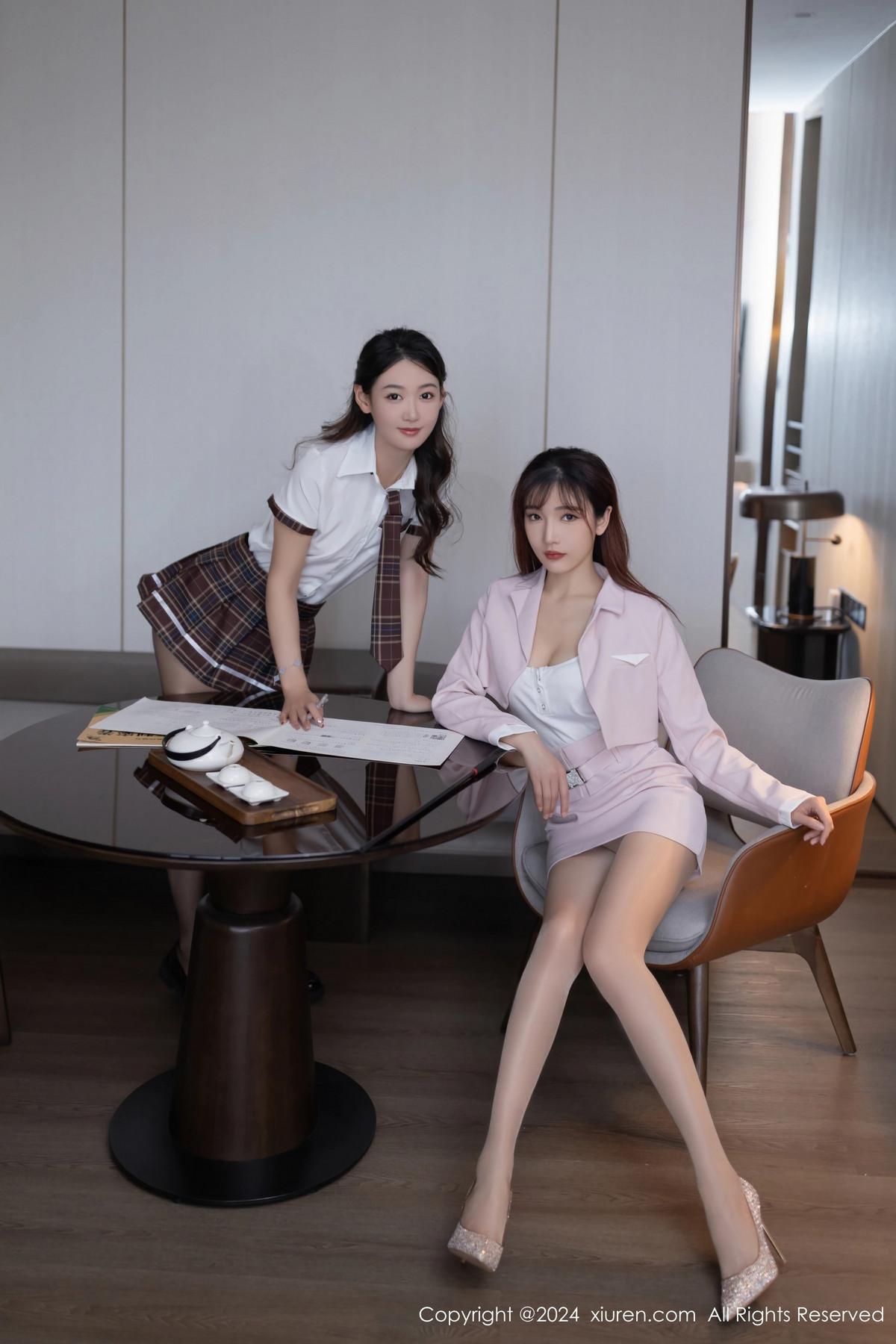 [XiuRen]高清写真图 2024.04.30 No.8485 唐安琪 丝袜美腿