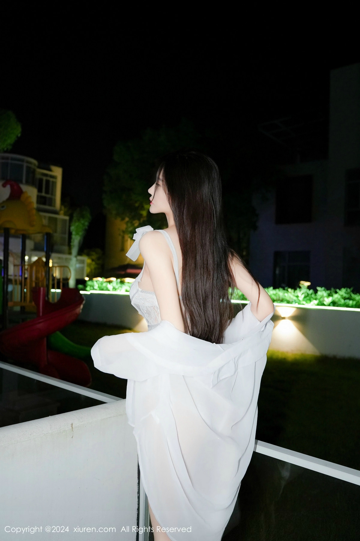 [XiuRen]高清写真图 2024.07.05 No.8817 Erikaki 性感美腿