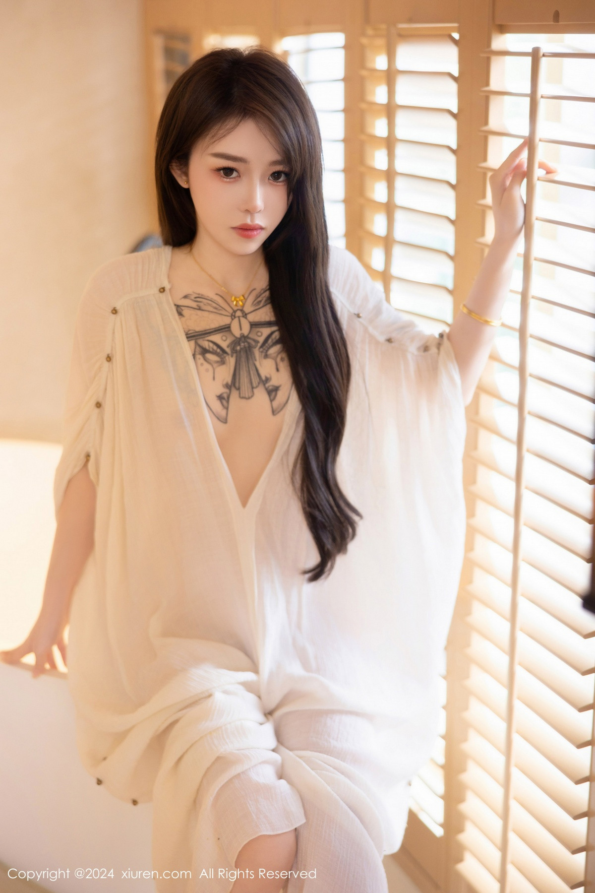 [XiuRen]高清写真图 2024.07.11 No.8842 夏竹 性感美腿