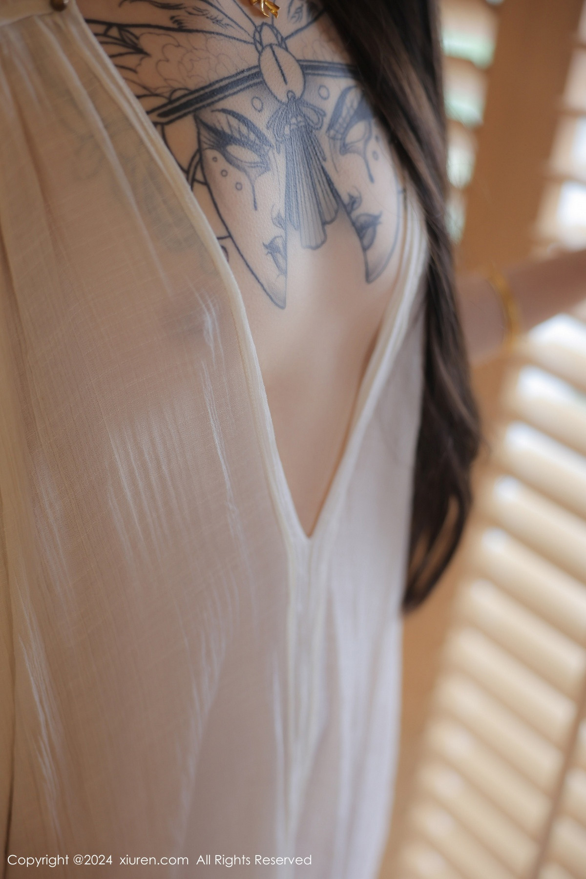 [XiuRen]高清写真图 2024.07.11 No.8842 夏竹 性感美腿
