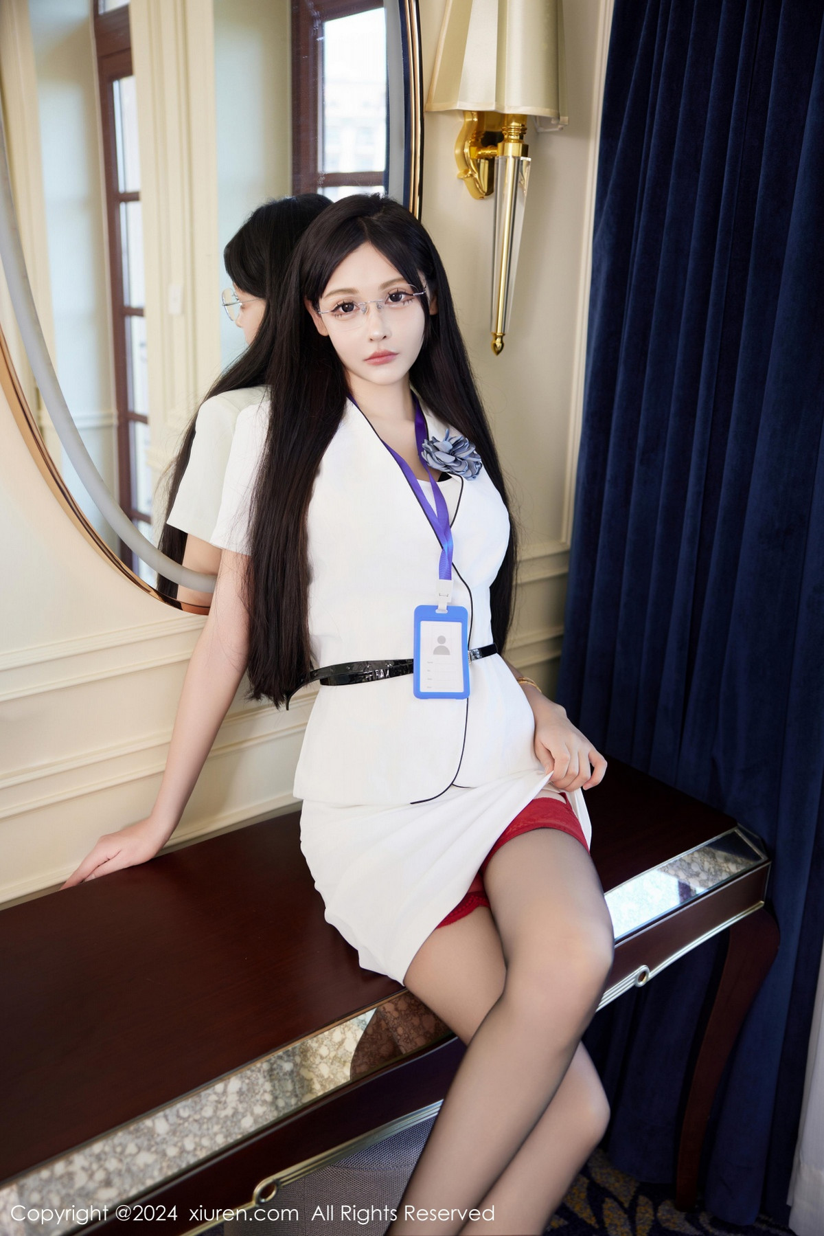 [XiuRen]高清写真图 2024.08.22 No.9049 智恩baby 黑丝美腿