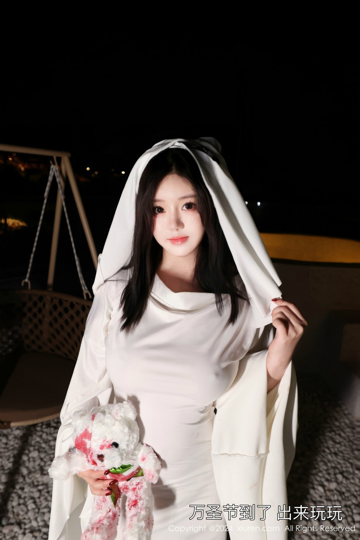 [XiuRen]高清写真图 2024.10.31 No.9376 小薯条nienie 丝袜美腿