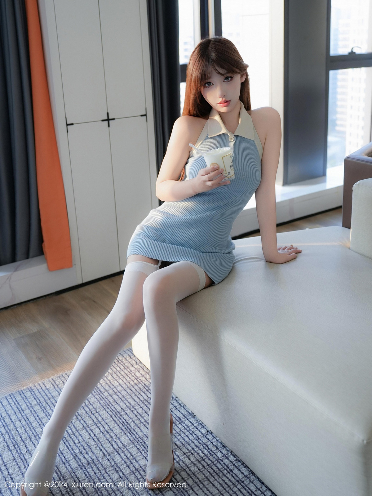 [XiuRen]高清写真图 2024.11.18 No.9458 李金金 丝袜美腿