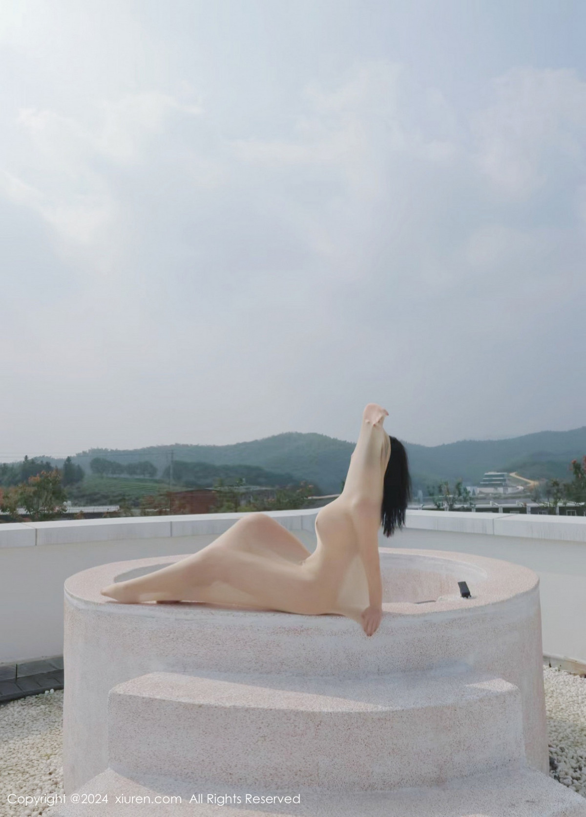 [XiuRen]高清写真图 2024.11.22 No.9489 小薯条nienie 黑丝美腿