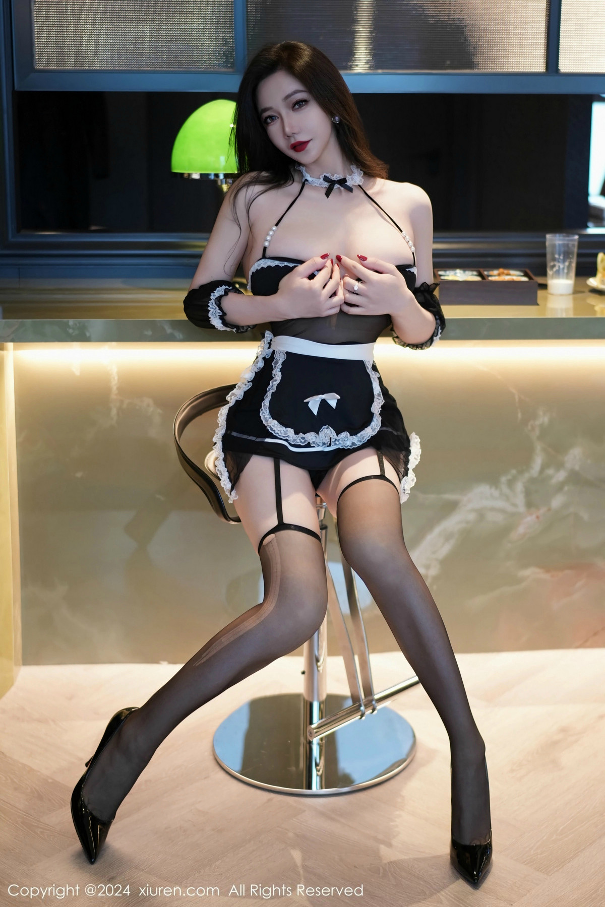 [XiuRen]高清写真图 2024.11.29 No.9523 心妍小公主 黑丝美臀
