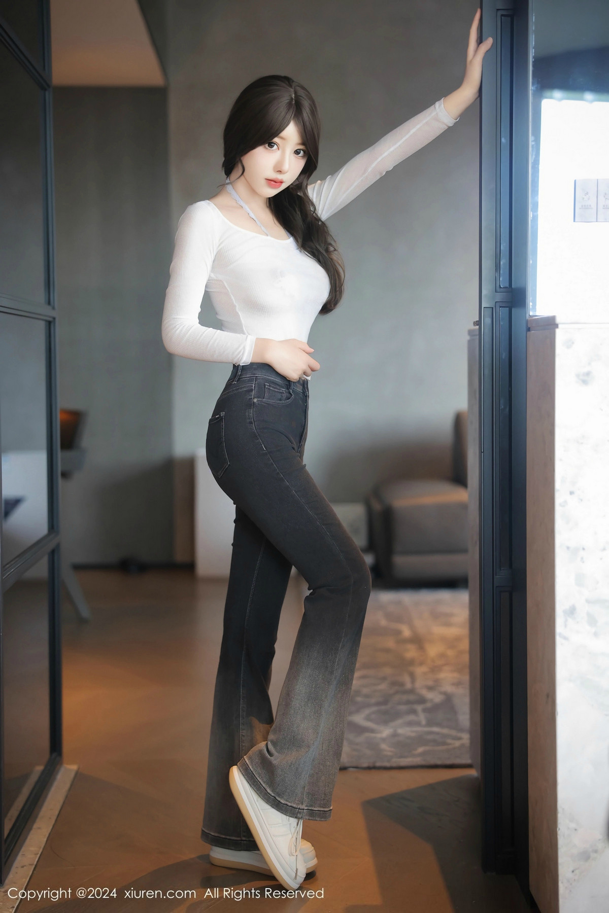 [XiuRen]高清写真图 2024.11.29 No.9524 桃妖夭 美腿丝袜