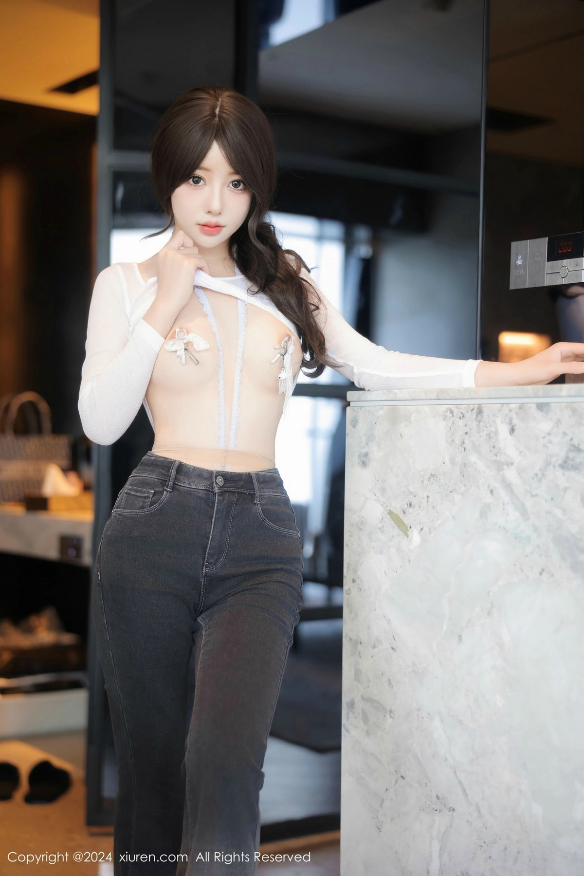 [XiuRen]高清写真图 2024.11.29 No.9524 桃妖夭 美腿丝袜
