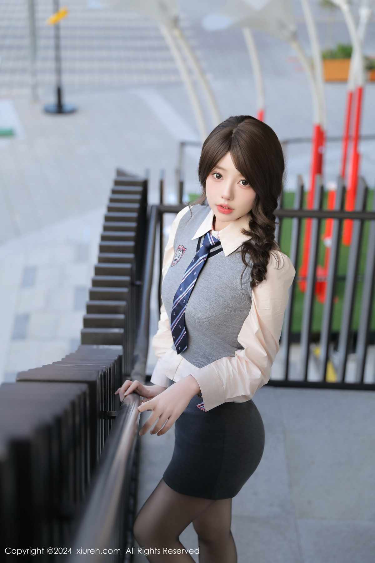 [XiuRen]高清写真图 2024.12.06 No.9562 桃妖夭 黑丝美腿