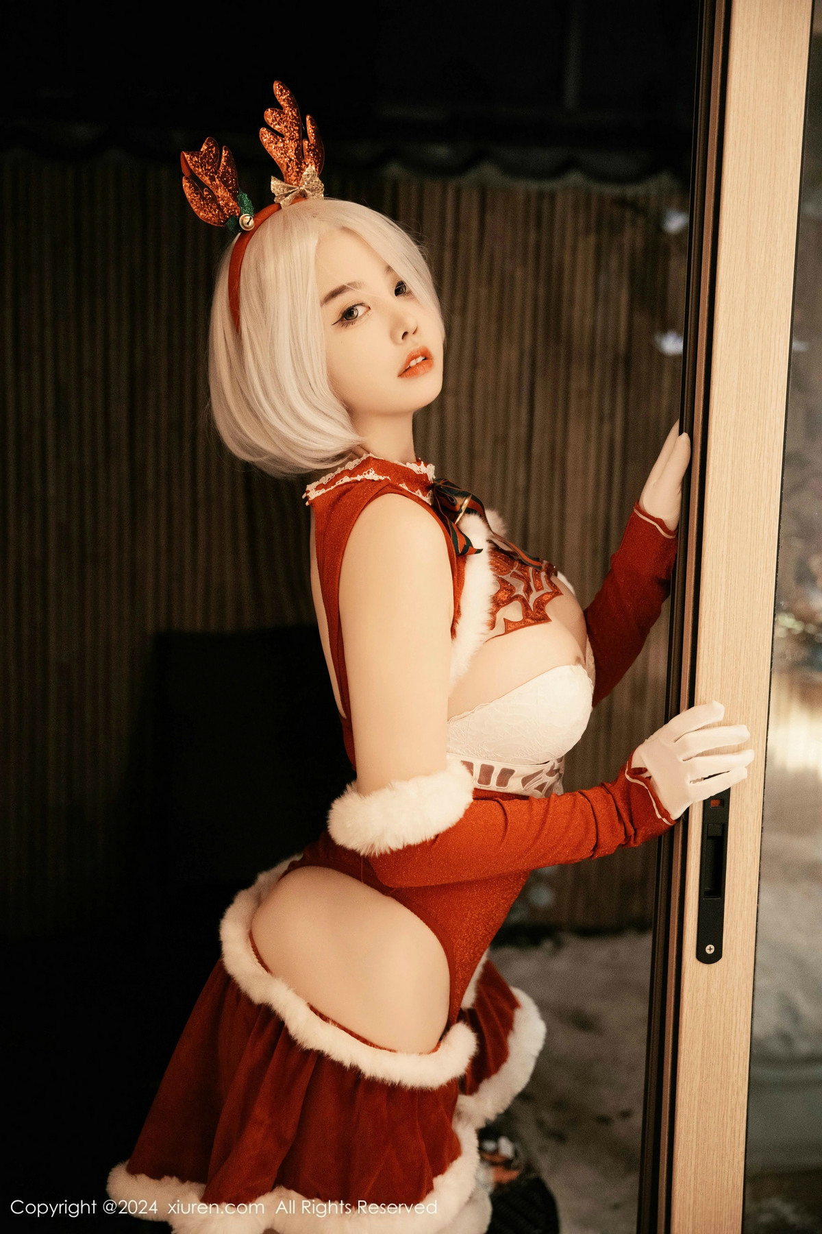 [XiuRen]高清写真图 2024.12.26 No.9660 樱桃小犊子 美臀性感