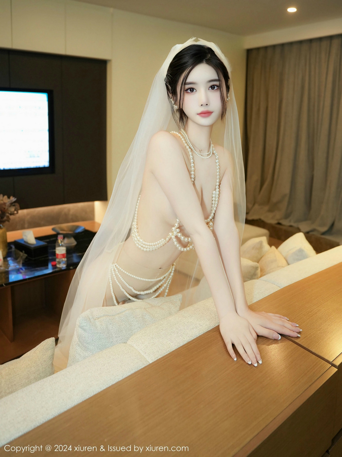 [XiuRen]高清写真图 2024.12.27 No.9674 Erikaki 情趣婚纱
