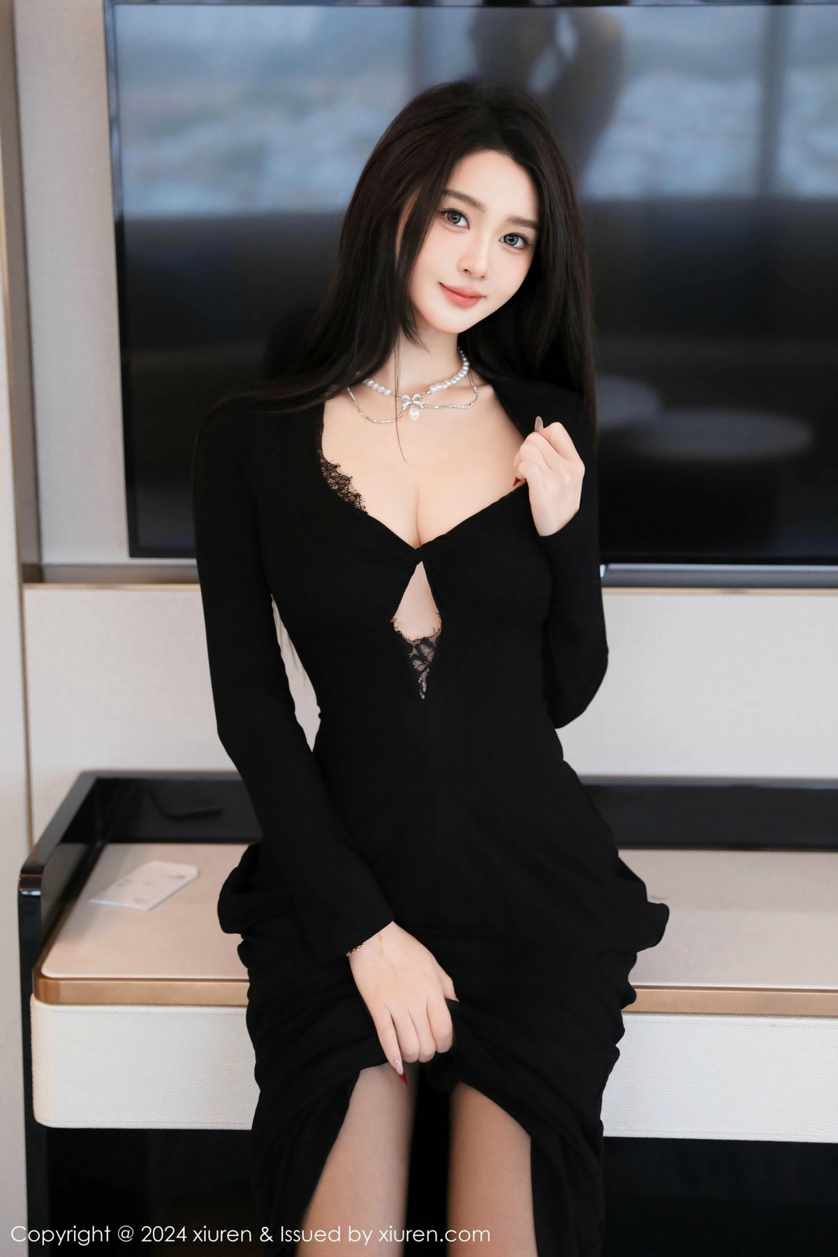 [XiuRen]高清写真图 2024.12.27 No.9670 Candy糖糖 妩媚美腿