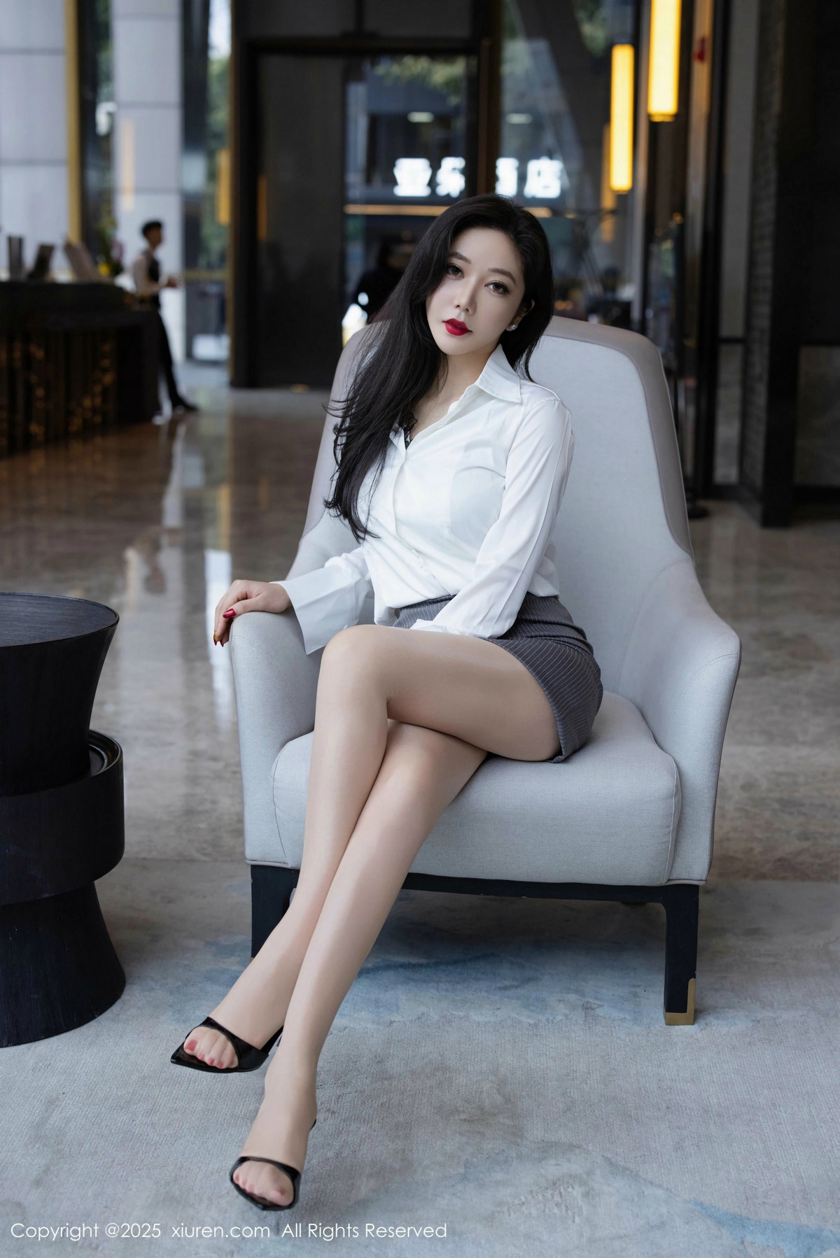 [XiuRen]高清写真图 2025.03.06 No.9976 心妍小公主 美腿丝袜