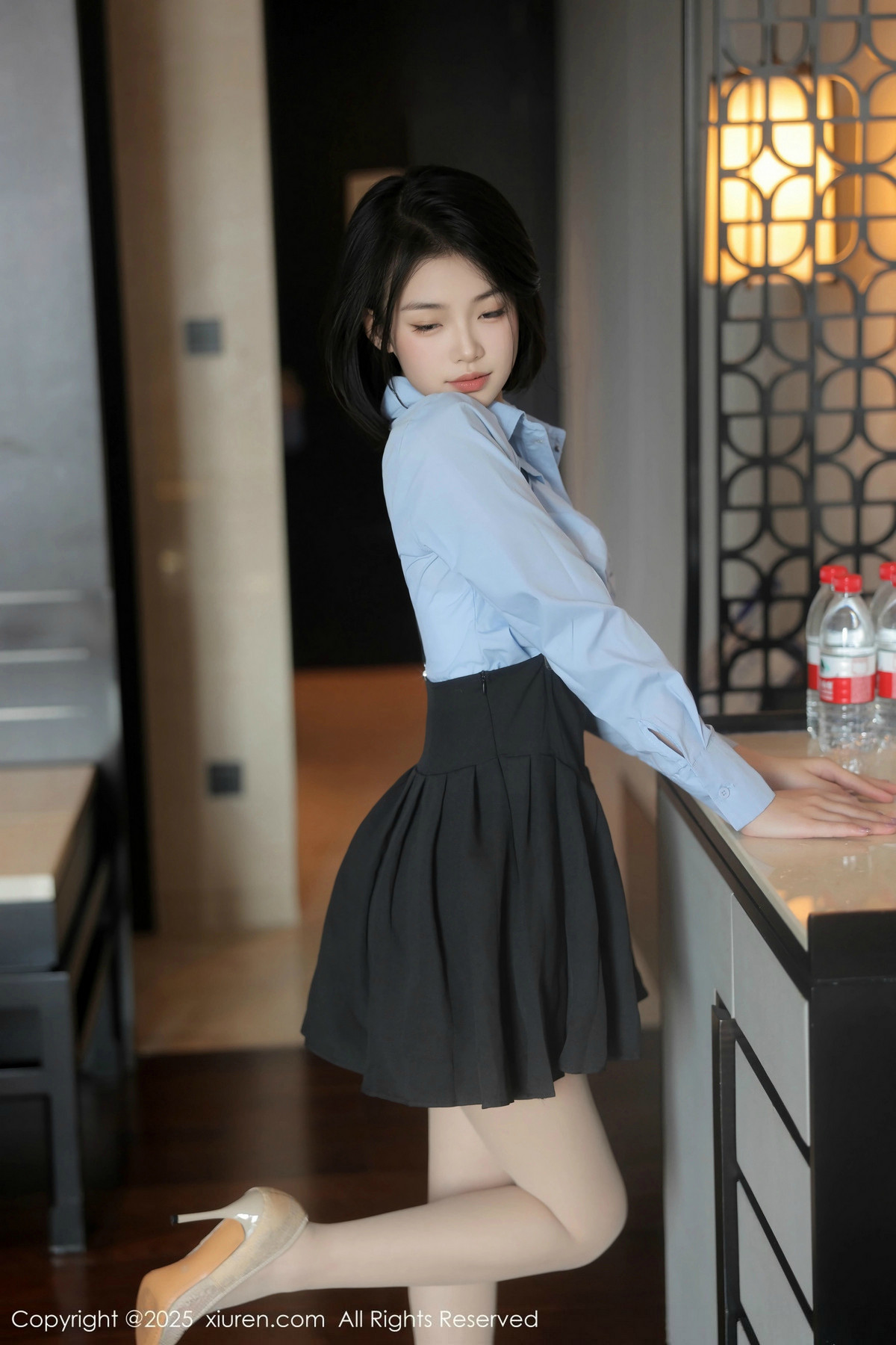 [XiuRen]高清写真图 2025.03.07 No.9981 汐子 新人美臀