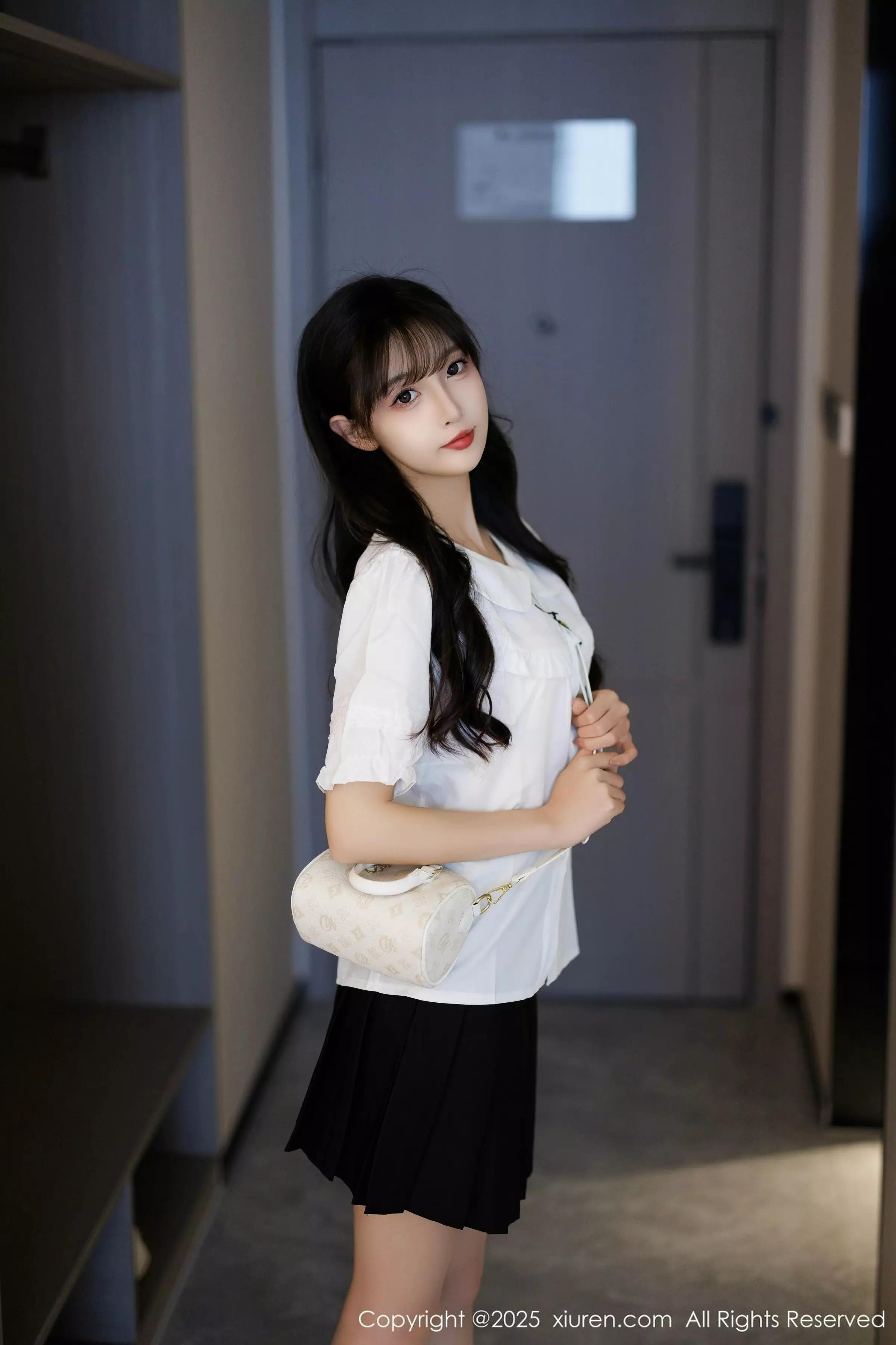 [XiuRen]高清写真图 2025.03.25 No.10067 樱桃小阑子 西安旅拍