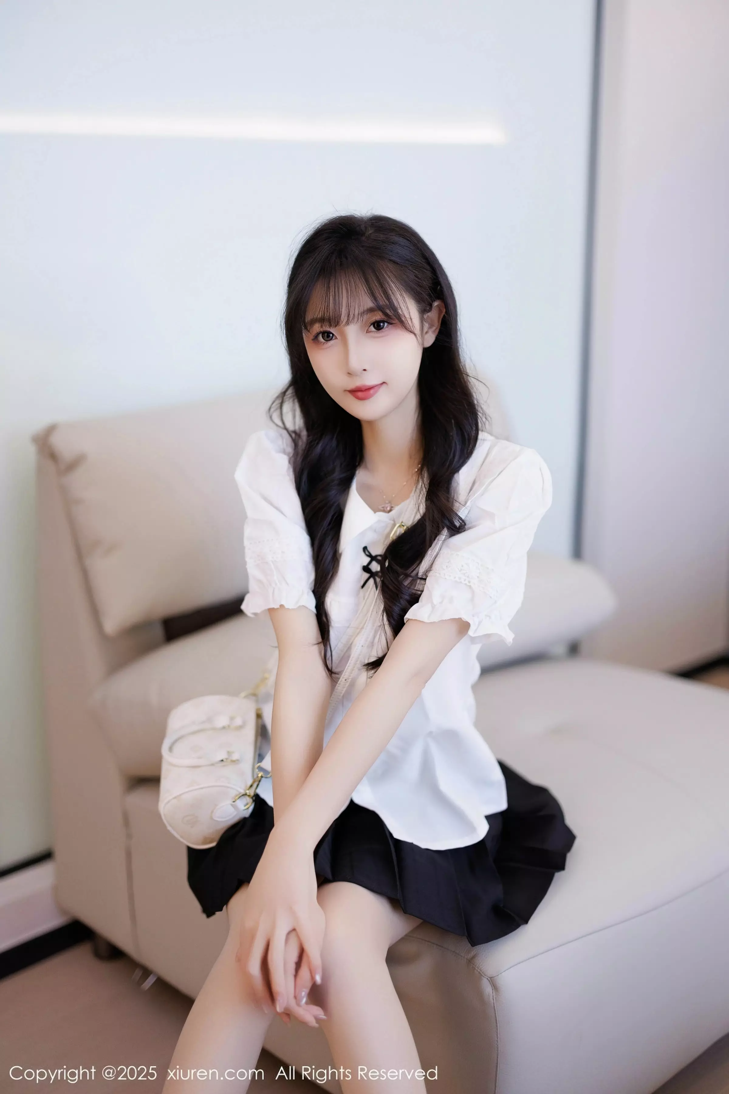 [XiuRen]高清写真图 2025.03.25 No.10067 樱桃小阑子 西安旅拍