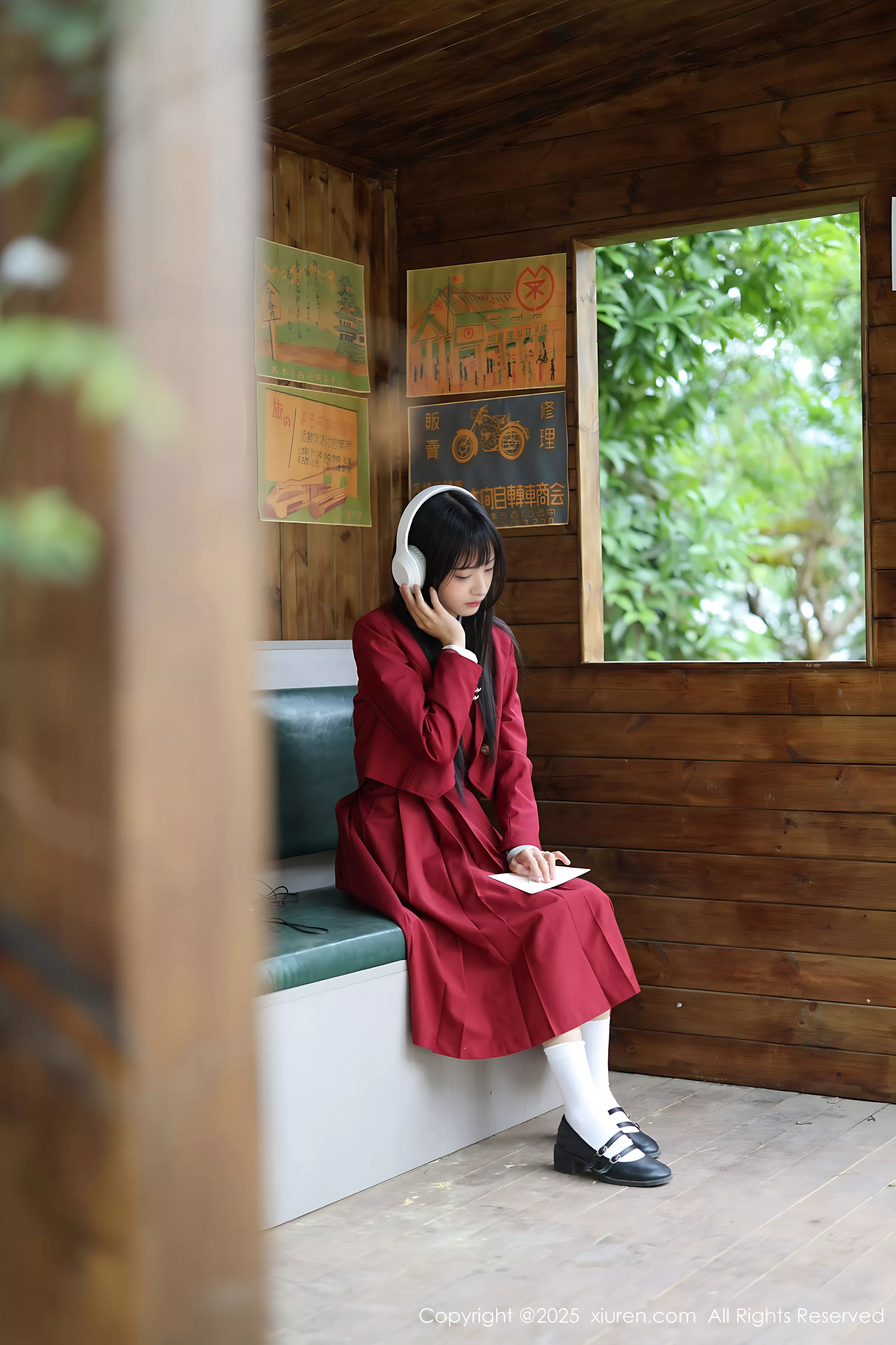 [XiuRen]高清写真图 2025.04.29 No.10215 茂木希子 性感红裙