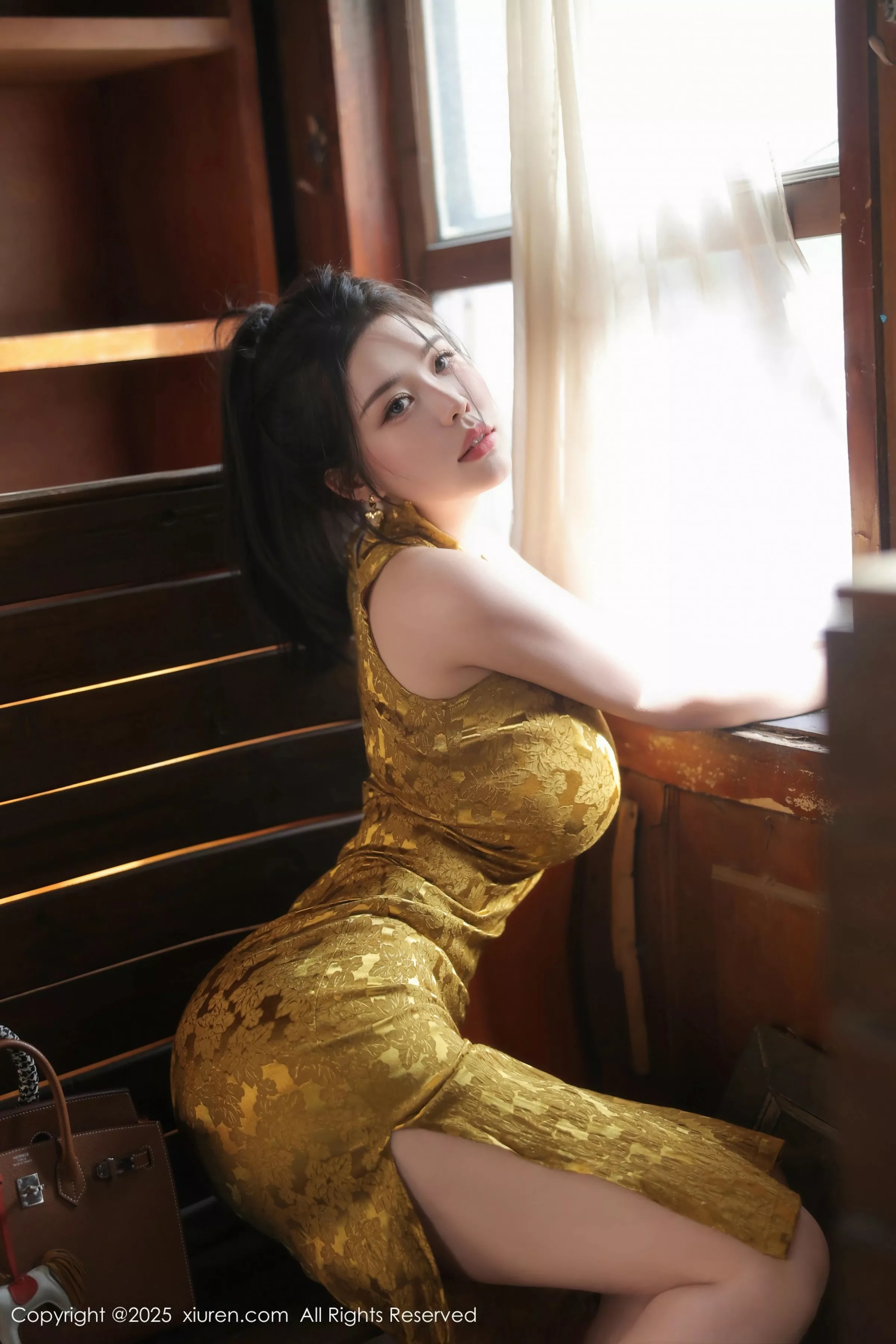 [XiuRen]高清写真图 2025.05.13 No.10269 林若凡F 黄色旗袍