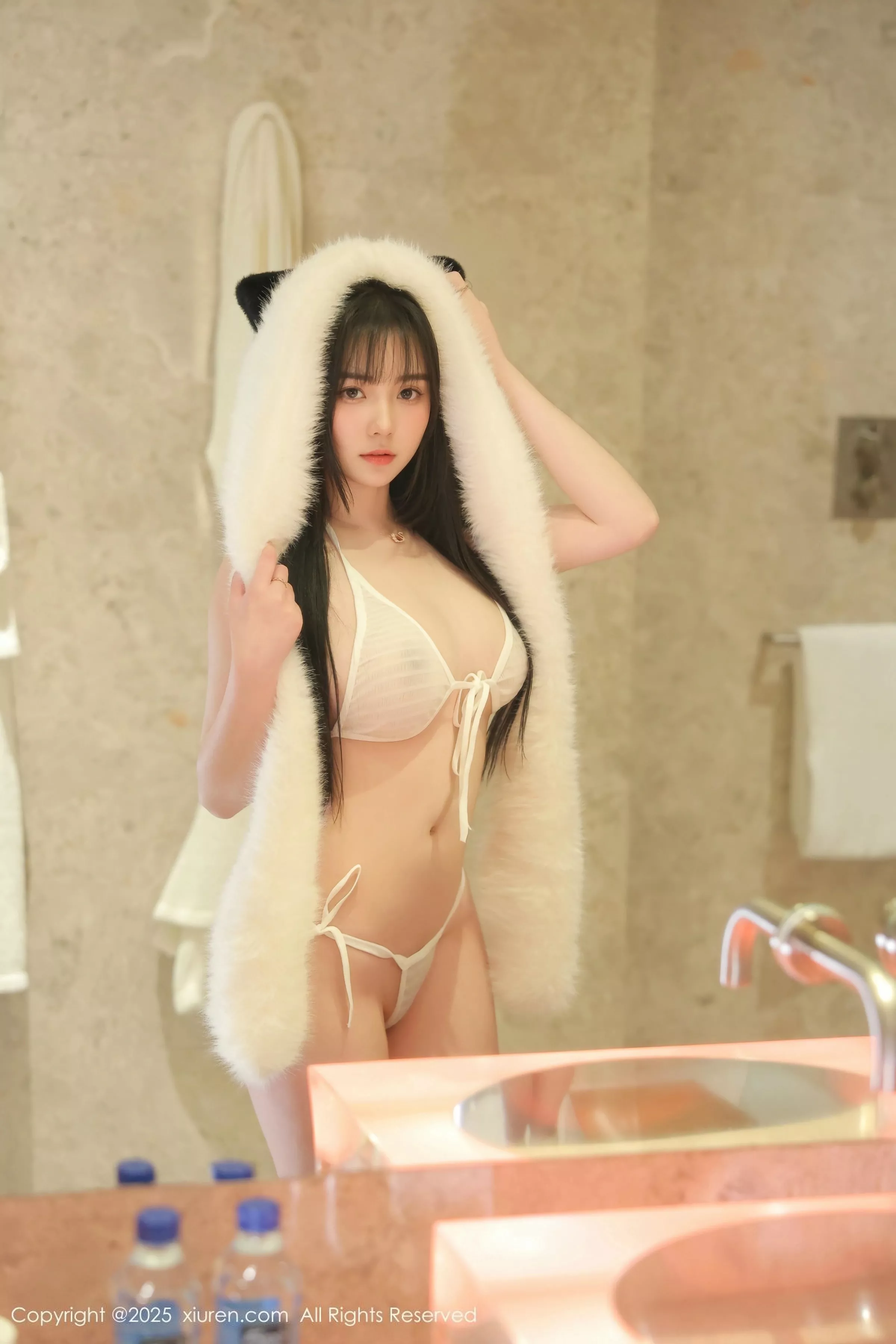 [XiuRen]高清写真图 2025.05.21 No.10302 软情 情趣内衣