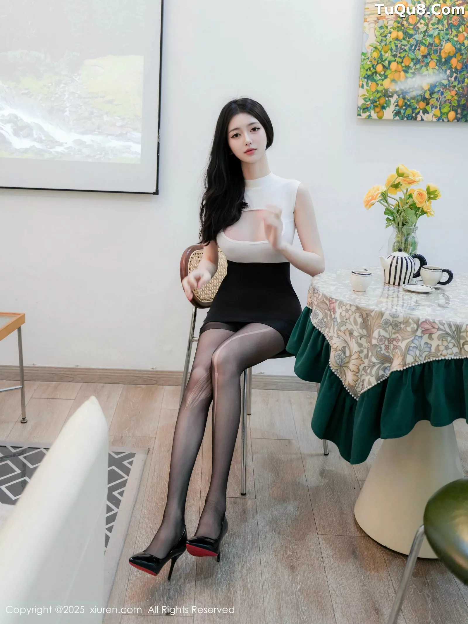 [XiuRen]高清写真图 2025.05.29 No.10340 白小蝶 诱人线条