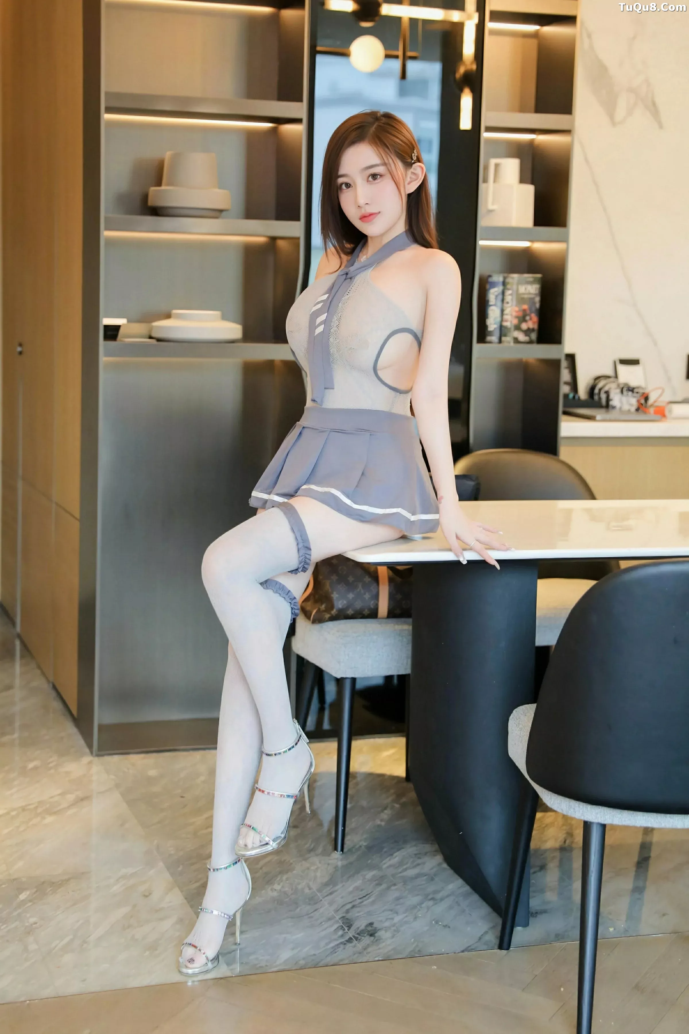 [XiuRen]高清写真图 2025.06.06 No.10375 奶油猫呀 情趣服饰