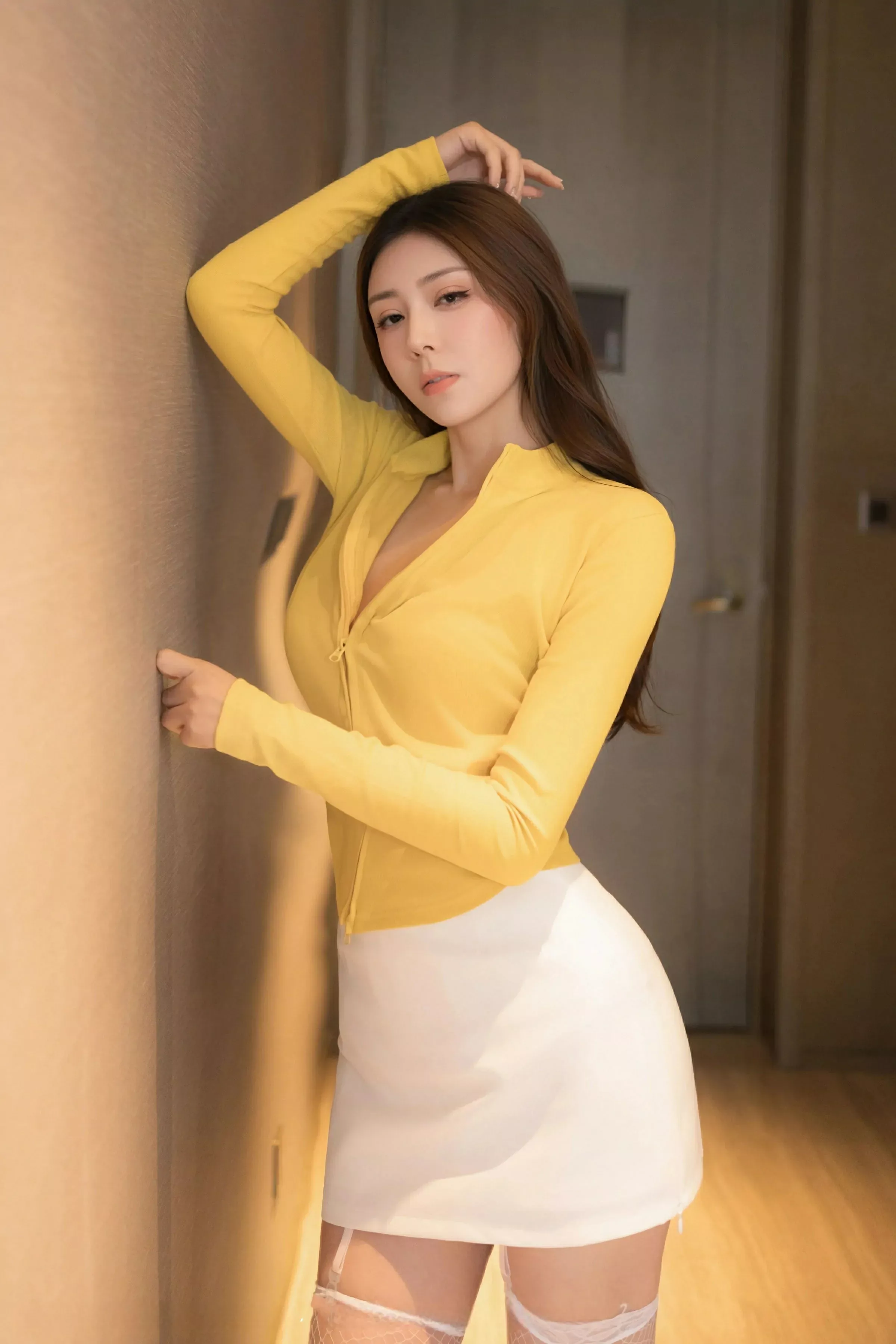 [XiuRen]高清写真图 2025.06.10 No.10385 悦兮 性感连衣短