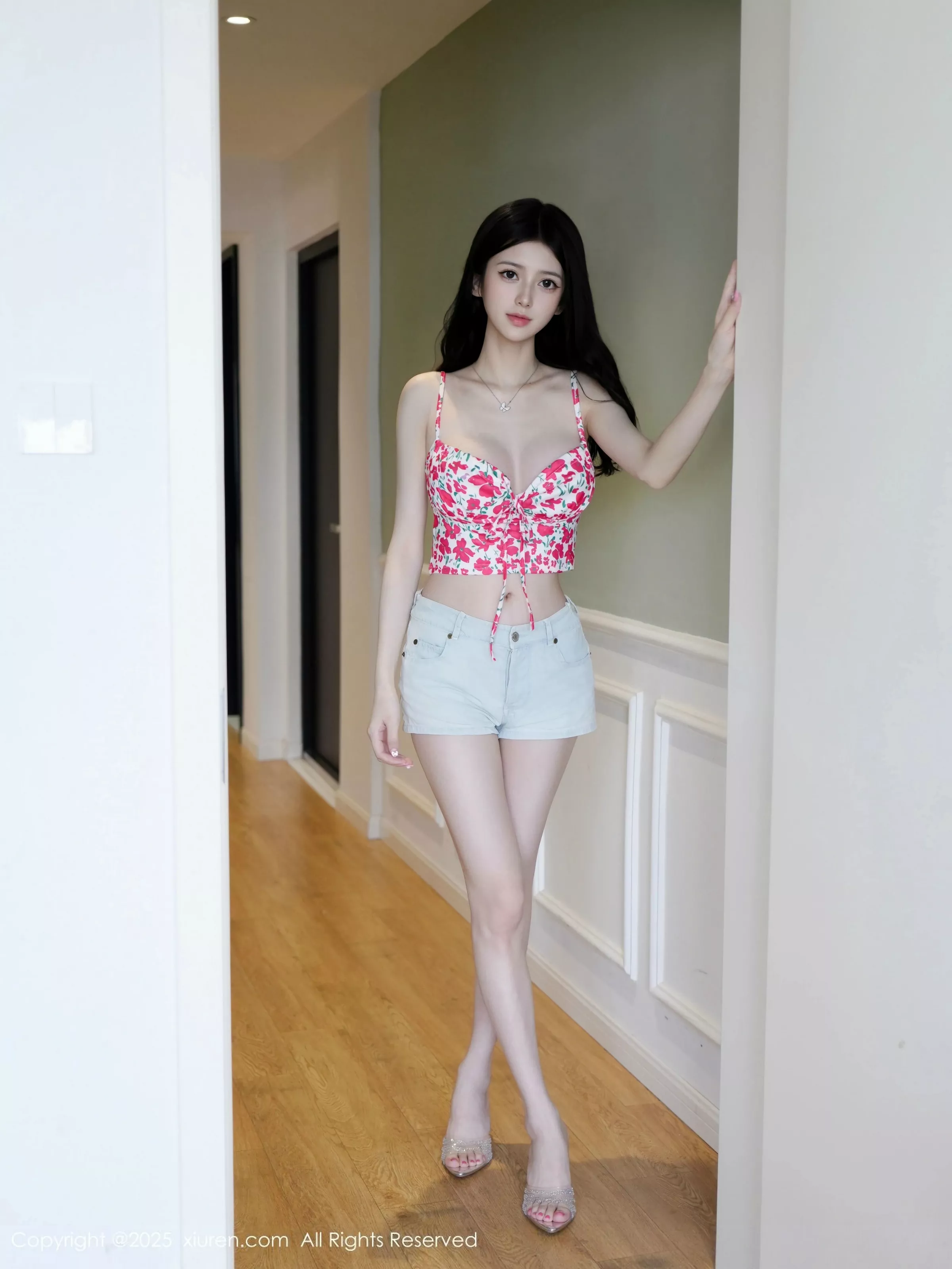 [XiuRen]高清写真图 2025.06.20 No.10442 白小蝶 超短牛仔裤