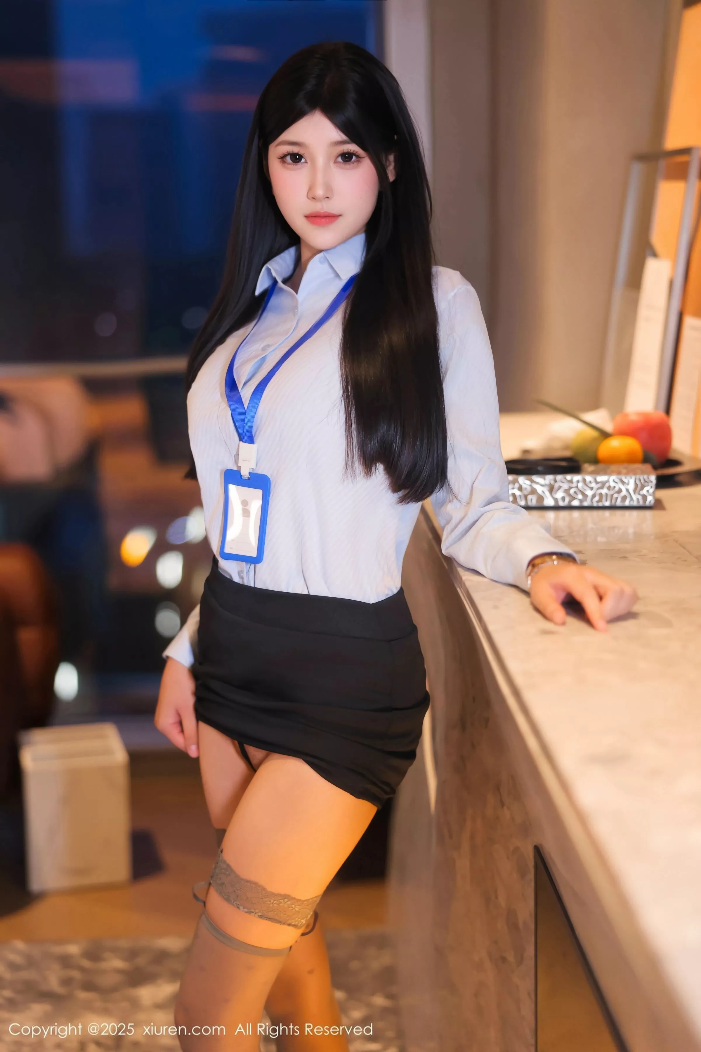 [XiuRen]高清写真图 2025.06.20 No.10440 余安安 OL服饰