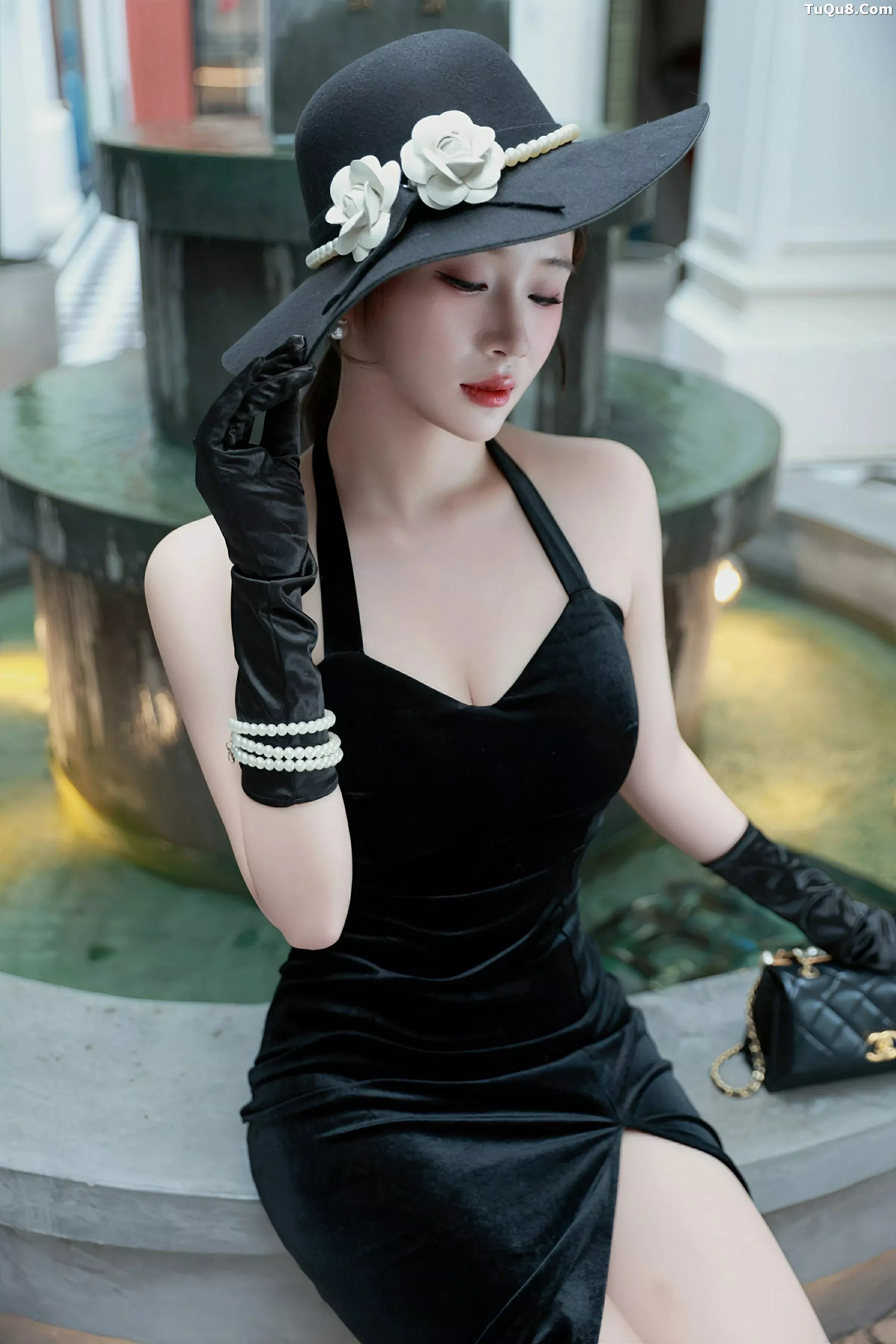 [XiuRen]高清写真图 2025.07.04 No.10509 南乔 黑色连衣裙