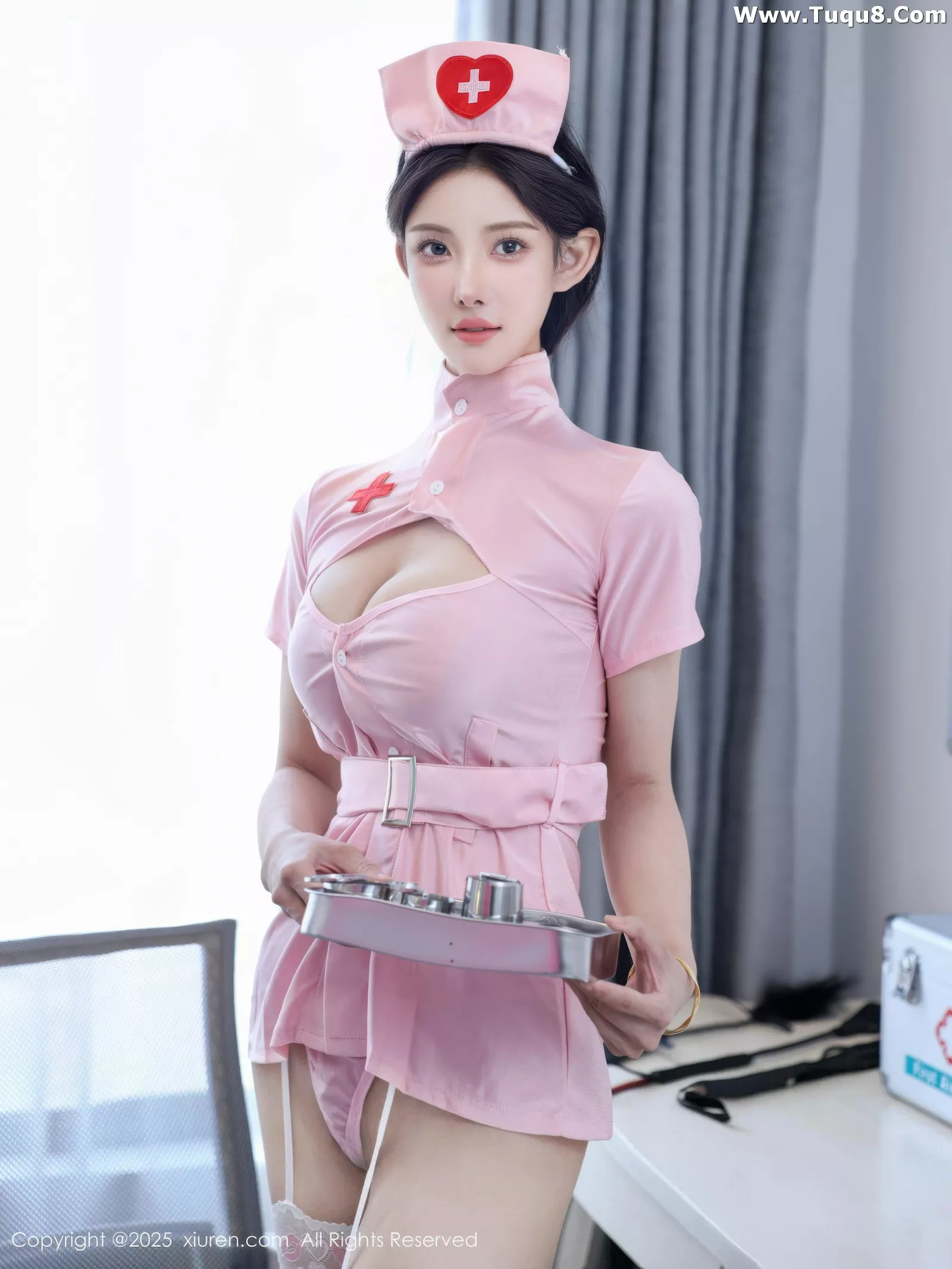 [XiuRen]高清写真图 2025.07.18 No.10563 梨霜儿 粉色护士
