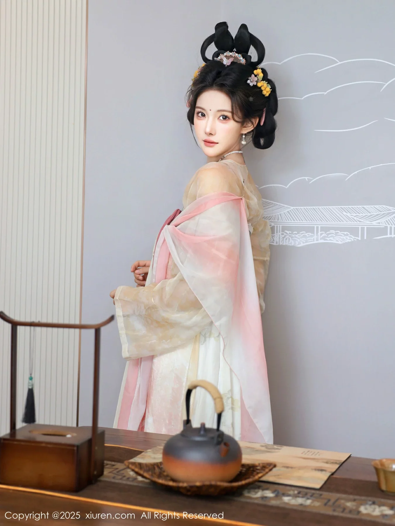 [XiuRen]高清写真图 2025.08.13 No.10645 梨霜儿 古装服饰