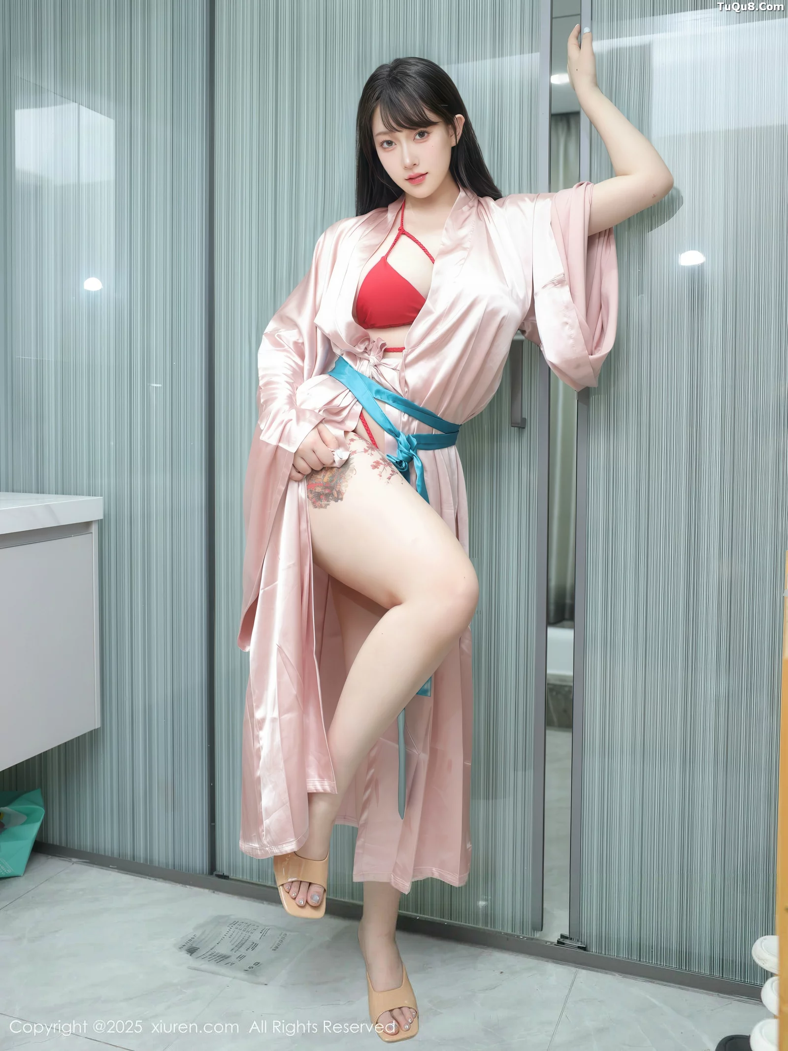 [XiuRen]高清写真图 2025.09.03 No.10724 李沁恩lrene 红色比基尼