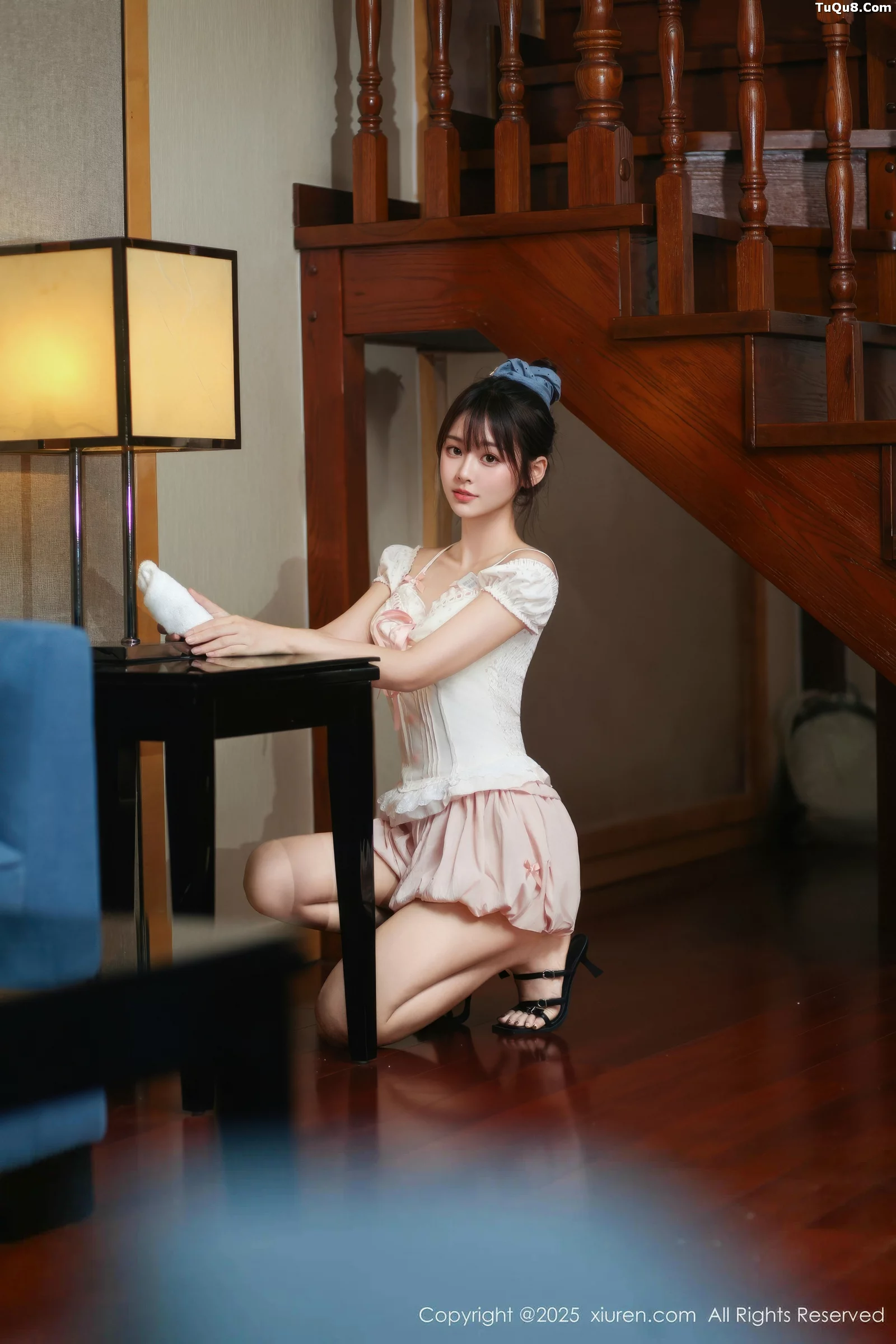 [XiuRen]高清写真图 2025.09.05 No.10730 炎恬kitty 粉色连衣短裙