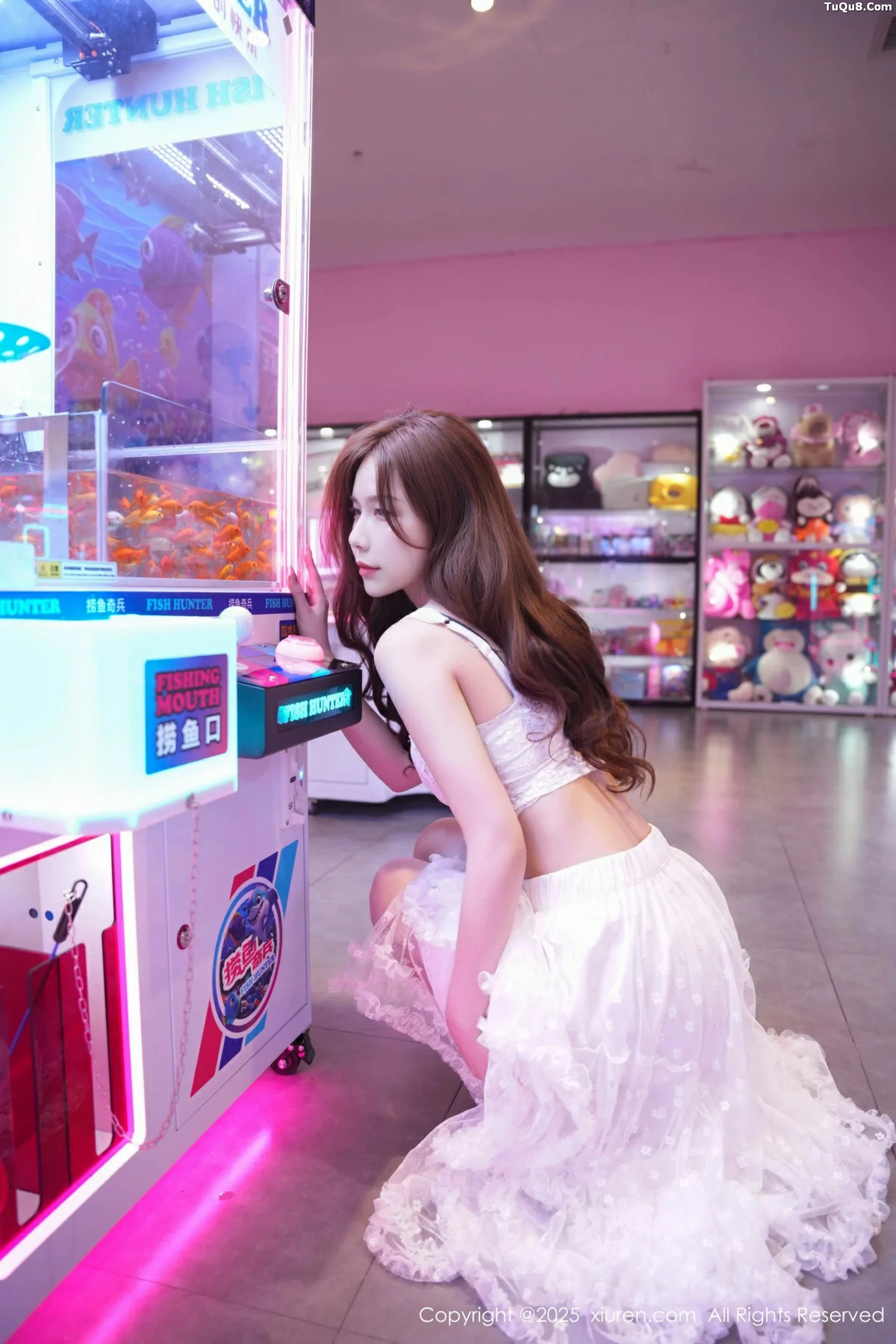 [XiuRen]高清写真图 2025.09.22 No.10791 拍黄瓜girl 白色连衣裙