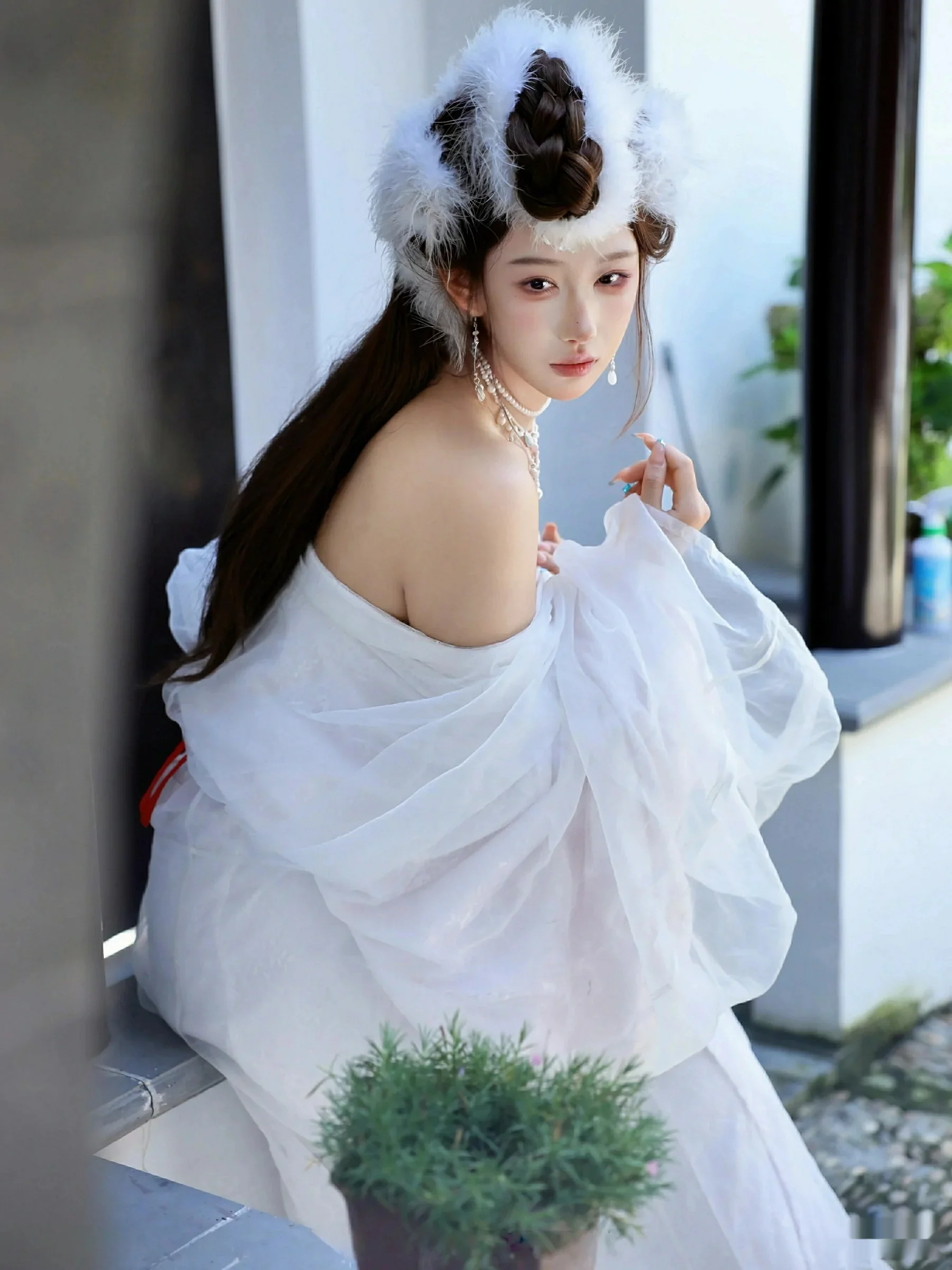 [XiuRen]高清写真图 2025.10.09 No.10843 金允希Yuki 低胸长裙