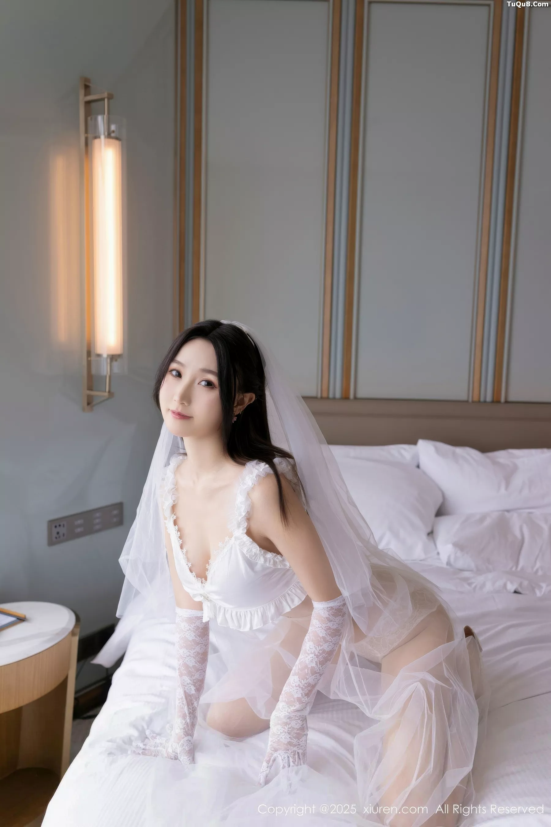 [XiuRen]高清写真图 2025.10.15 No.10871 杏子Yada 轻透白纱
