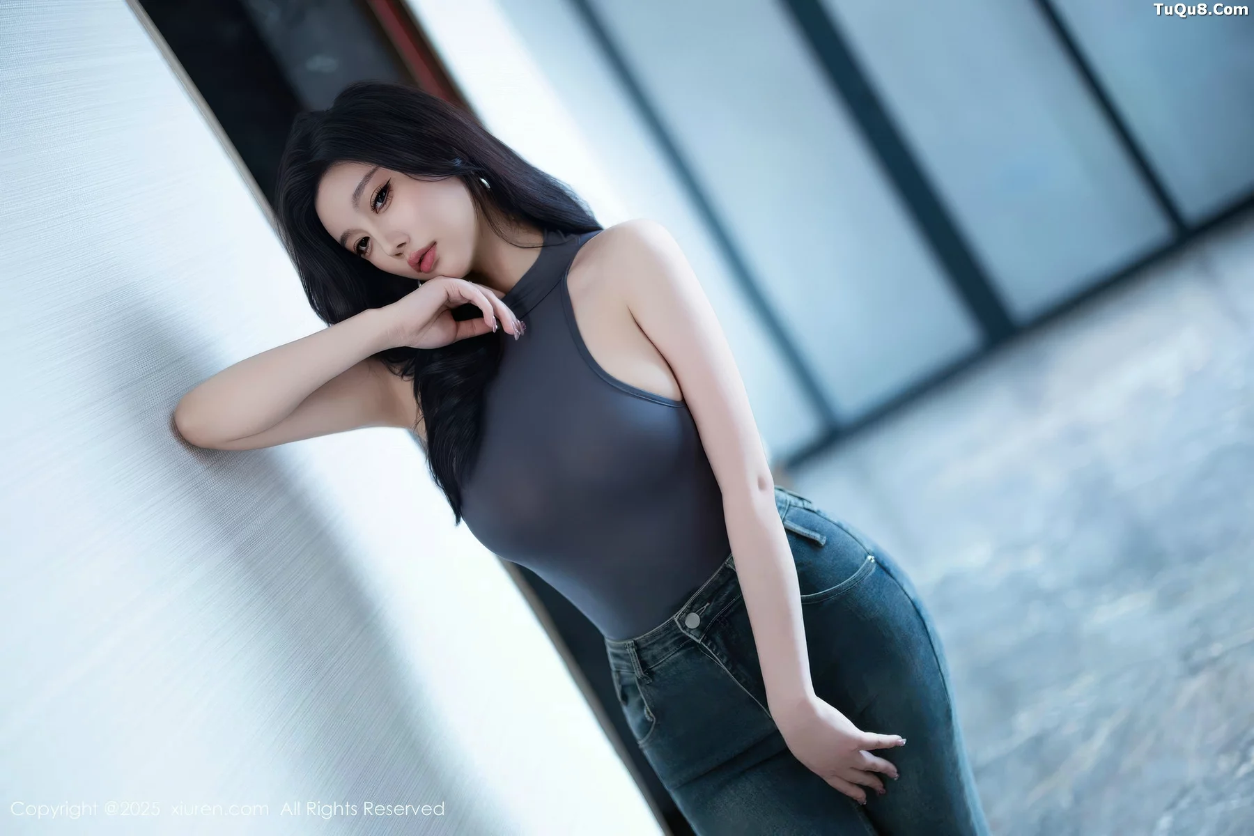 [XiuRen]高清写真图 2025.11.06 No.10952 杏子Yada 丰腴身材