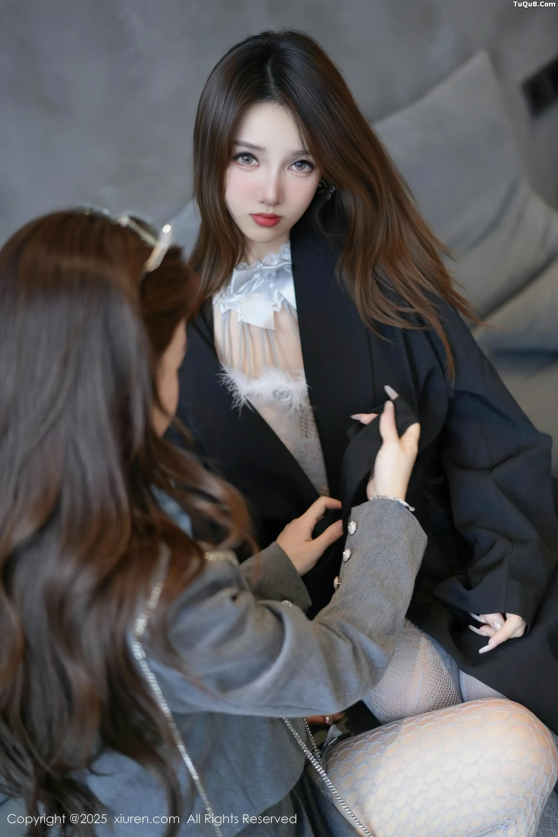 [XiuRen]高清写真图 2025.11.14 No.10987 Twins-桃桃@Twins-夭夭 情趣内衣