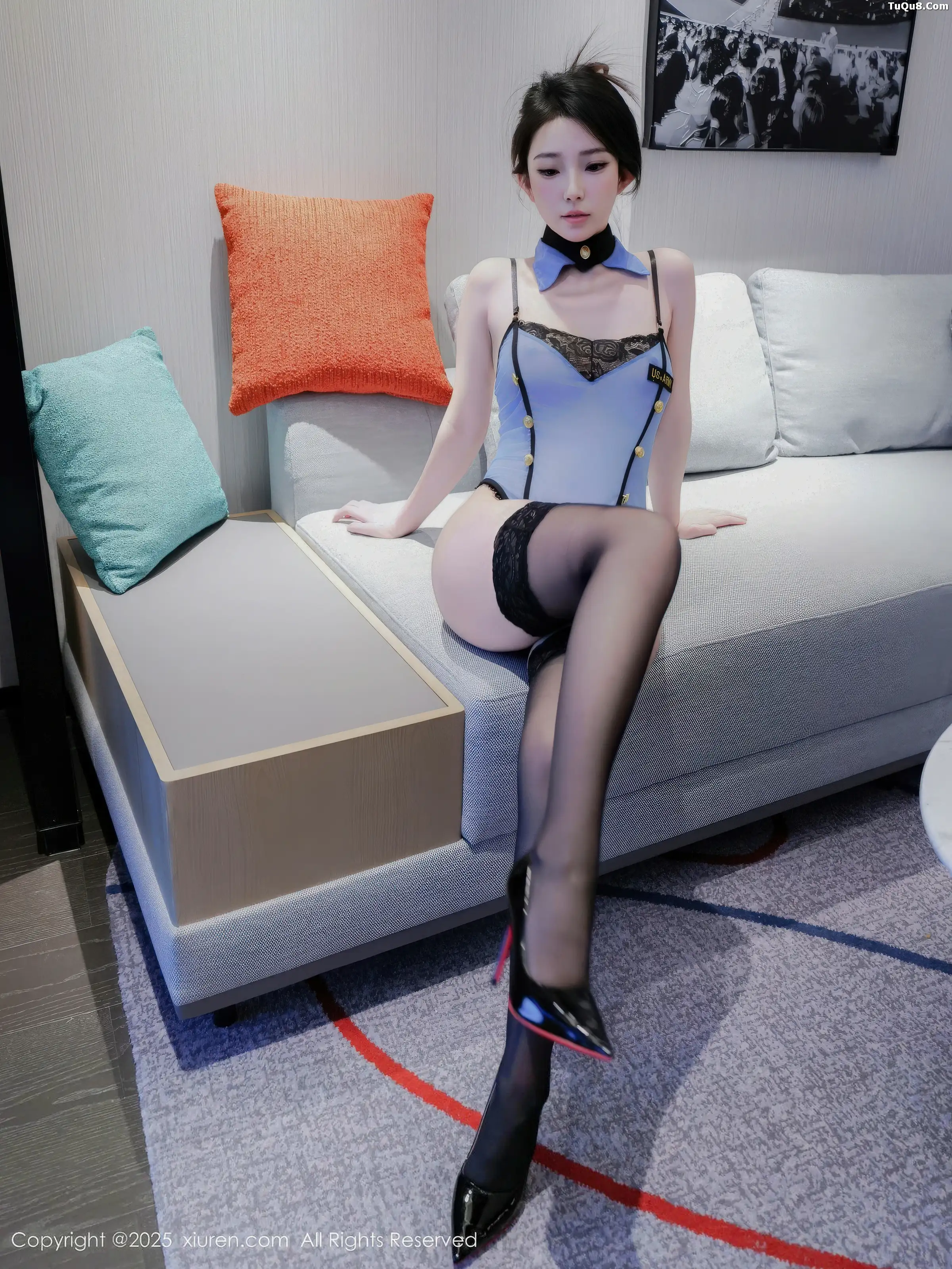 [XiuRen]高清写真图 2025.11.25 No.11029 烧烧小桃 连体情趣