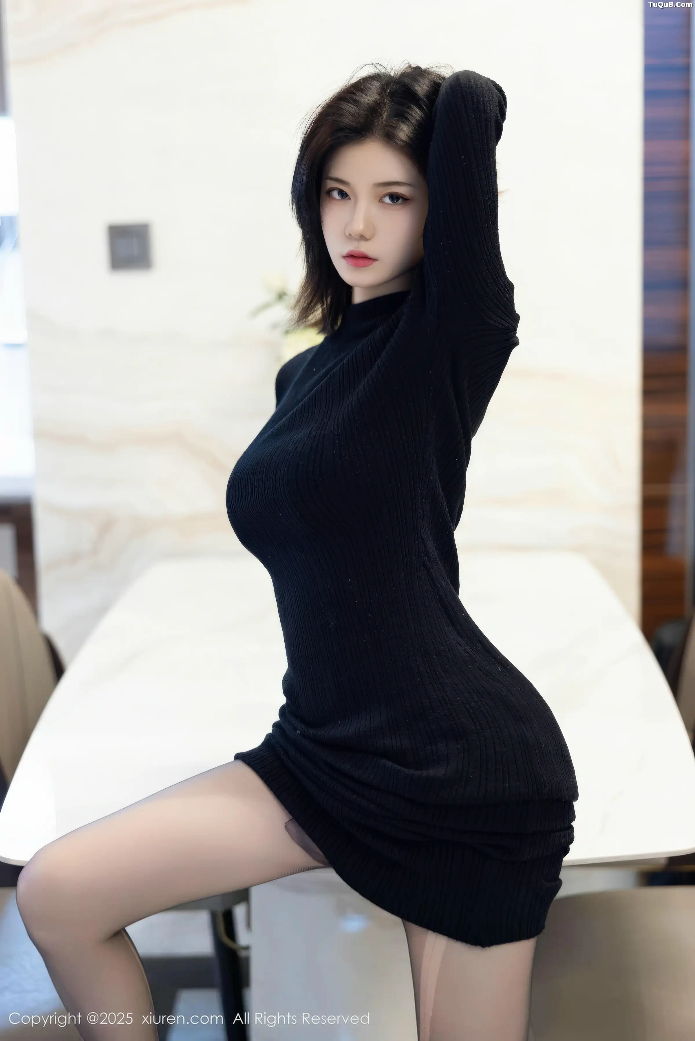 [XiuRen]高清写真图 2025.11.27 No.11036 赵语嫣Baby 魅惑黑丝