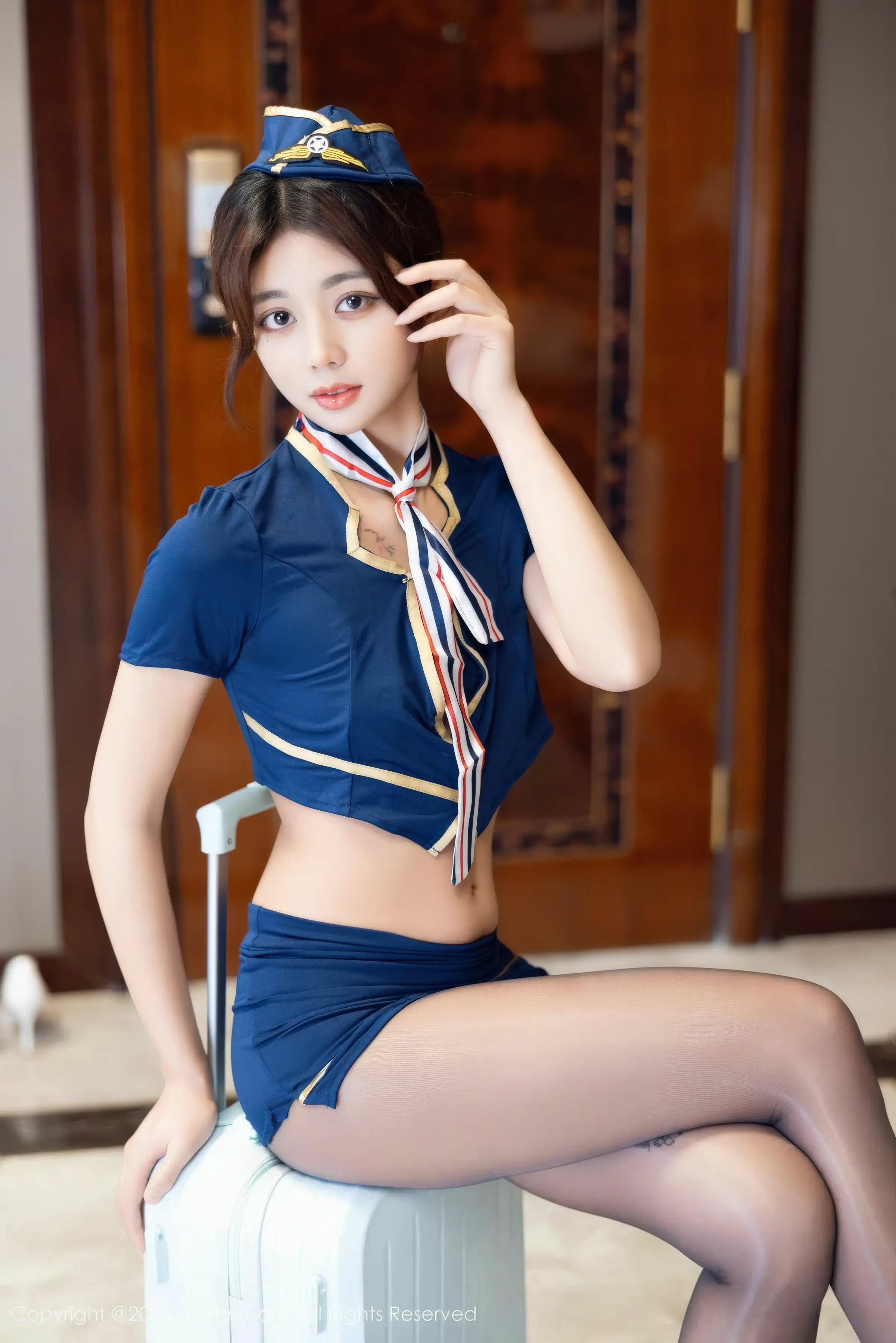 [XiuRen]高清写真图 2025.12.16 No.11112 姜冉冉_Renee@ 空姐制服