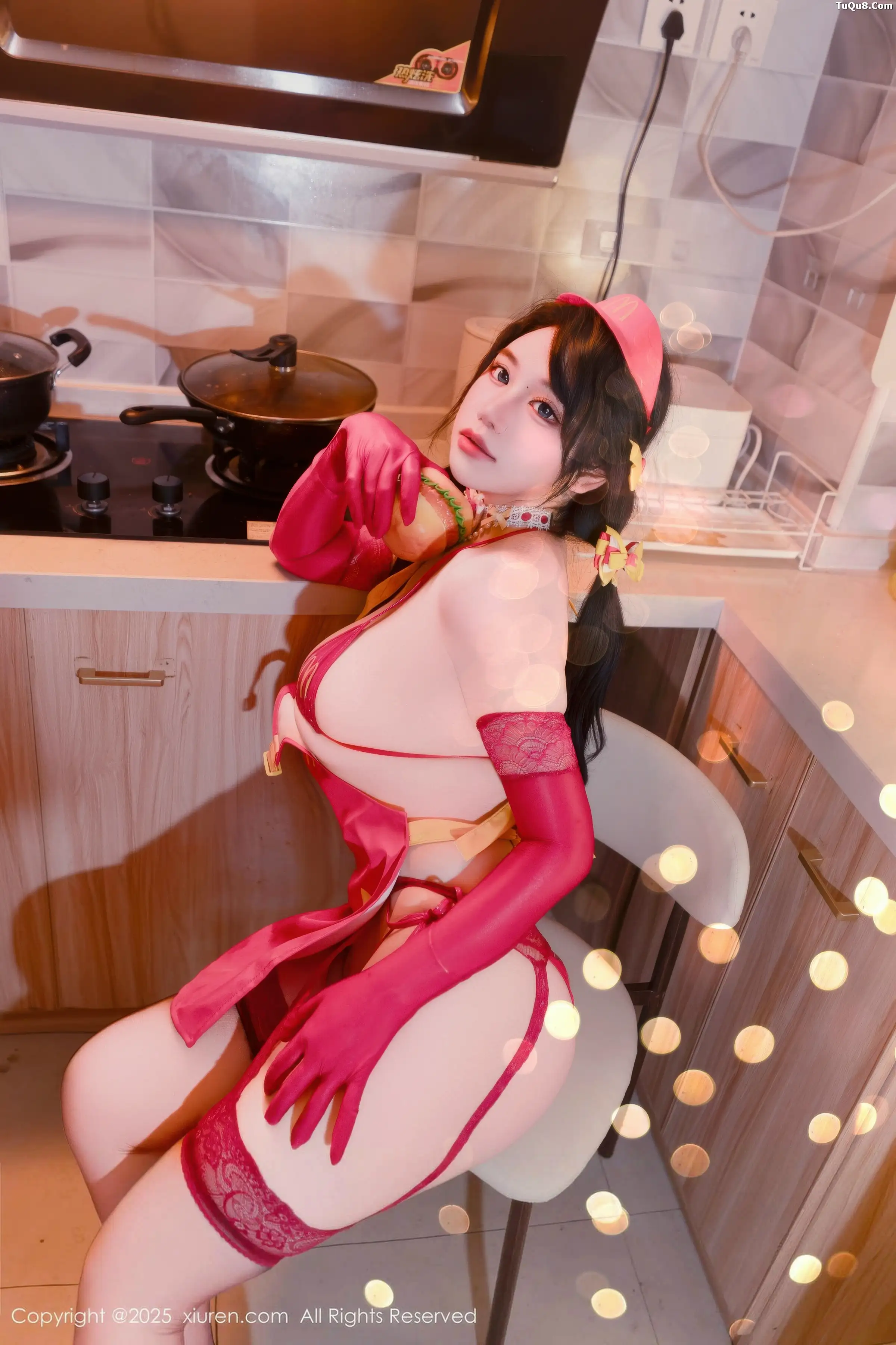 [XiuRen]高清写真图 2025.12.25 No.11154 汐汐爱吃草莓 红色情趣内衣