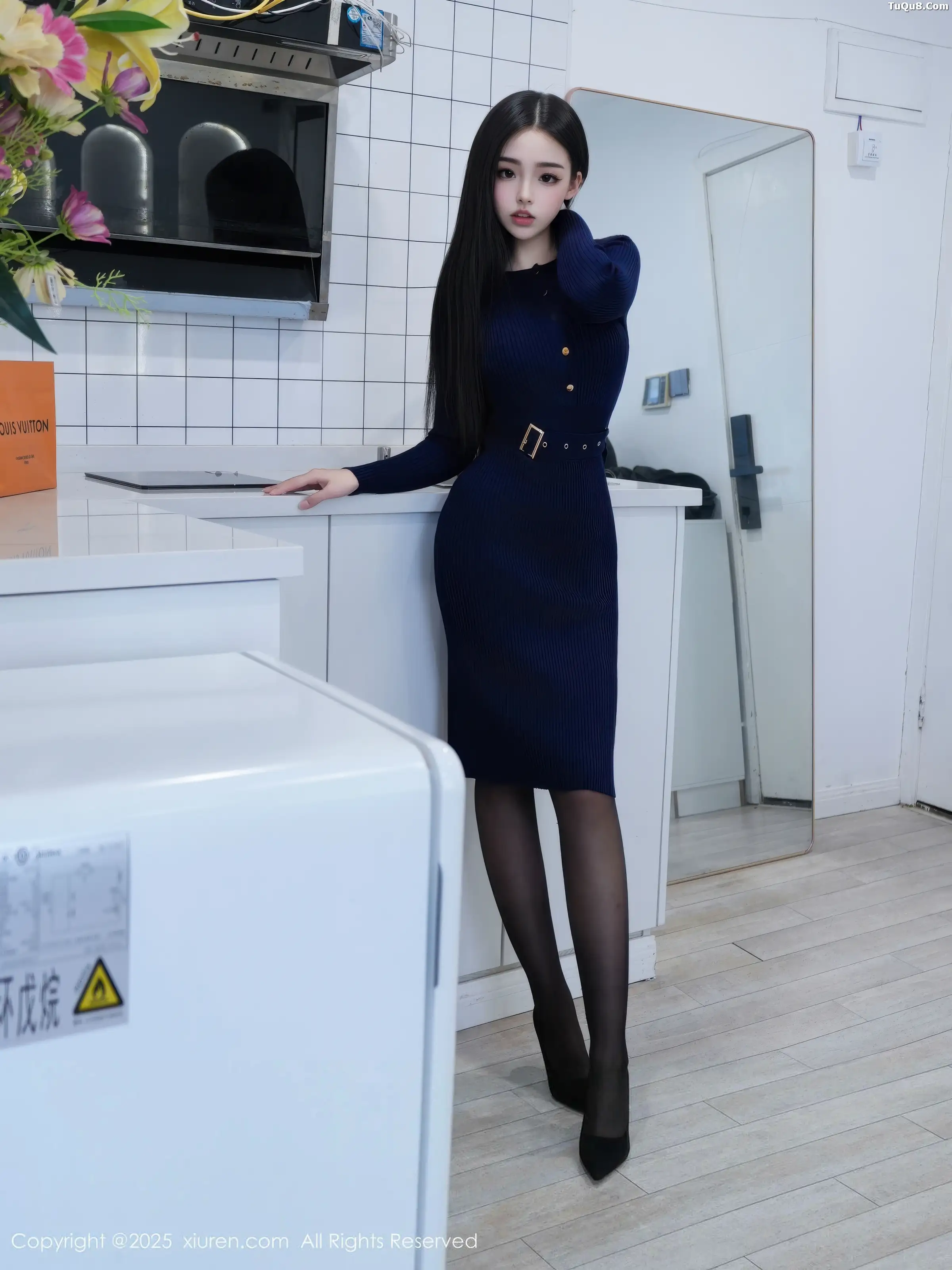 [XiuRen]高清写真图 2025.12.30 No.11173 虞姬无悔 黑丝吊袜